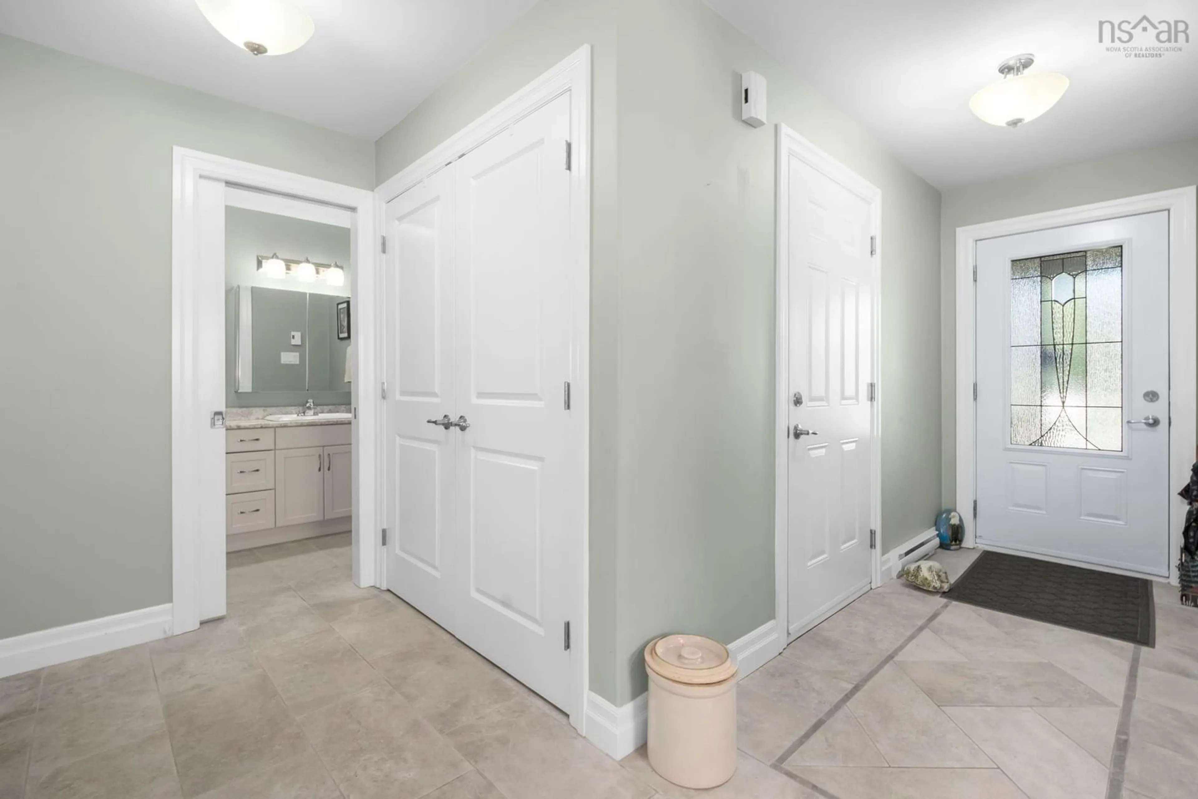 Indoor entryway for 56 Edward Dr, Garlands Crossing Nova Scotia B0P 1L0