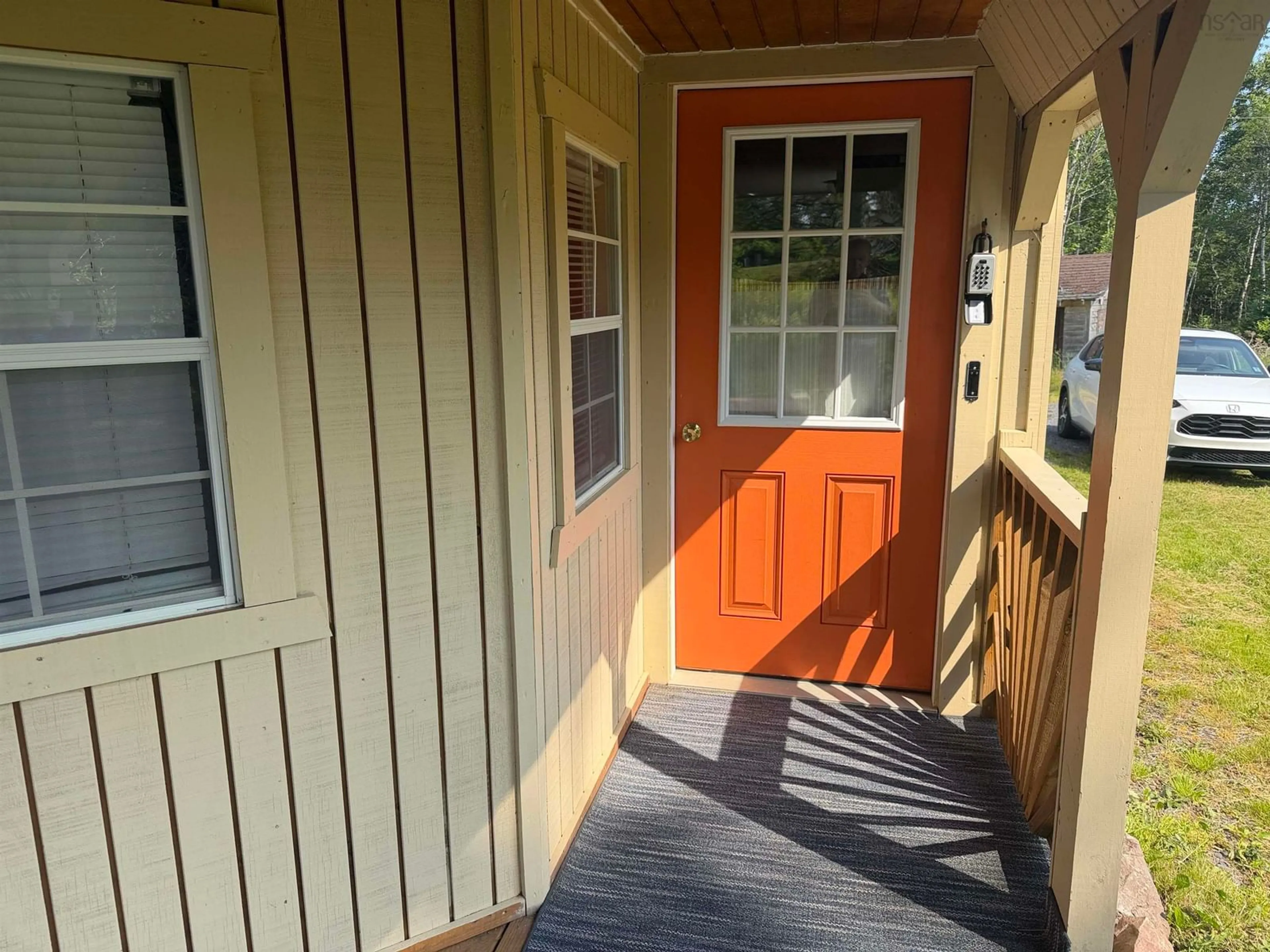 Indoor entryway for 1439 Baxter's Harbour Rd, Baxters Harbour Nova Scotia B0P 1H0