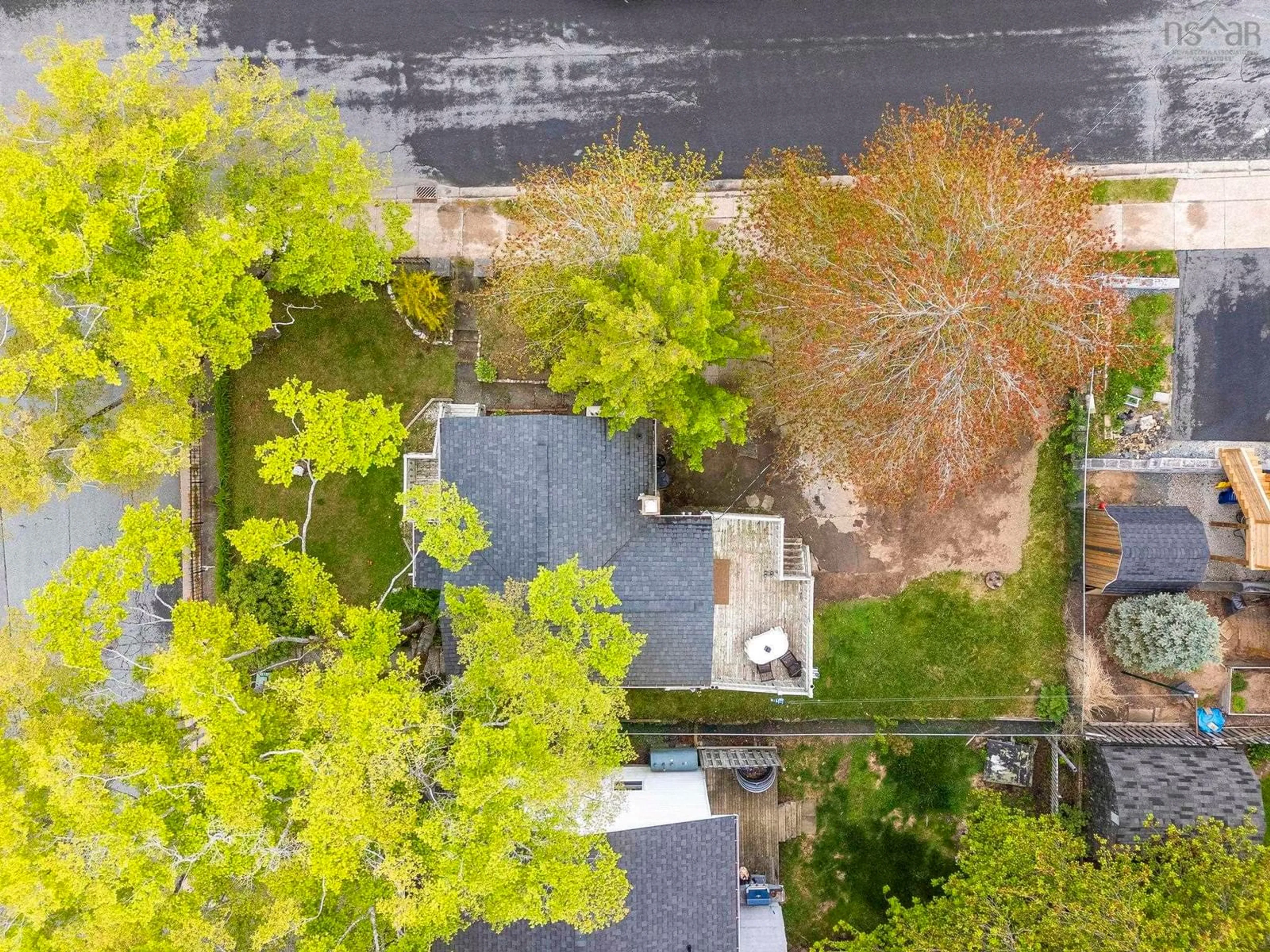 A pic from outside/outdoor area/front of a property/back of a property/a pic from drone, street for 103 Rufus Ave, Halifax Nova Scotia B3N 2L8
