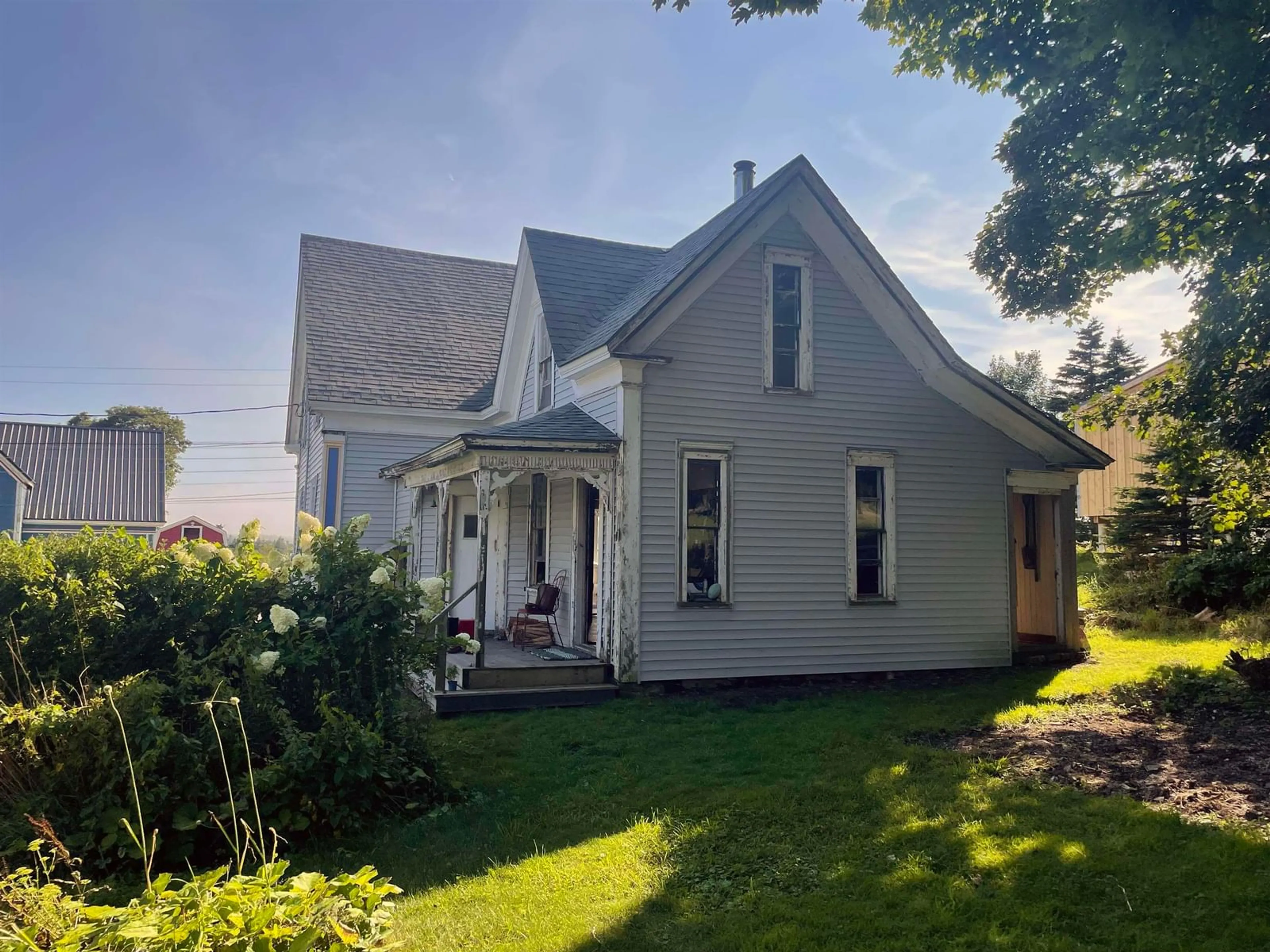 A pic from outside/outdoor area/front of a property/back of a property/a pic from drone, street for 32 Wellington Street, Westport Nova Scotia B0V 1H0
