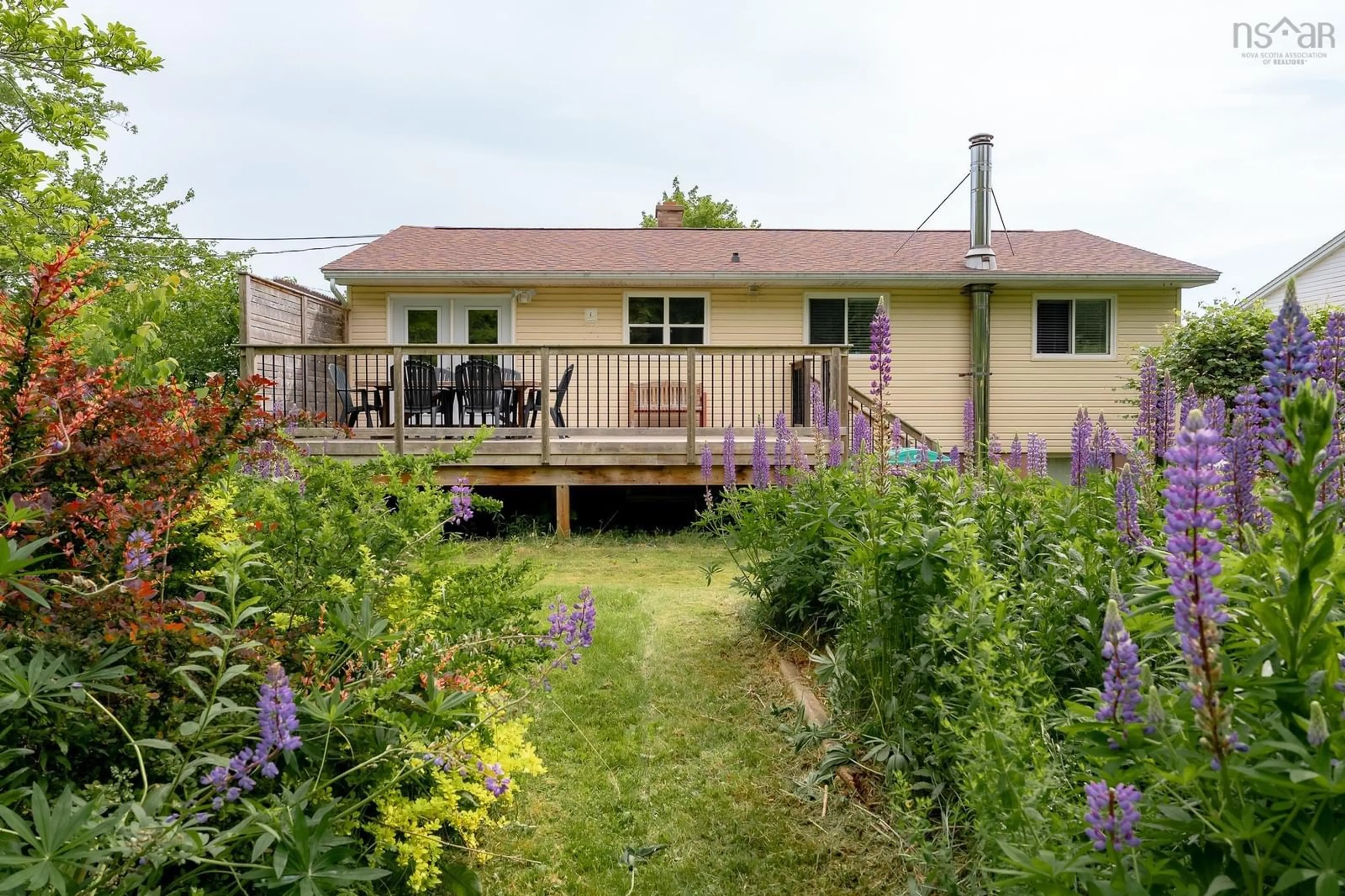 Patio, unknown for 38 Boling Green Cres, Dartmouth Nova Scotia B2V 1J8