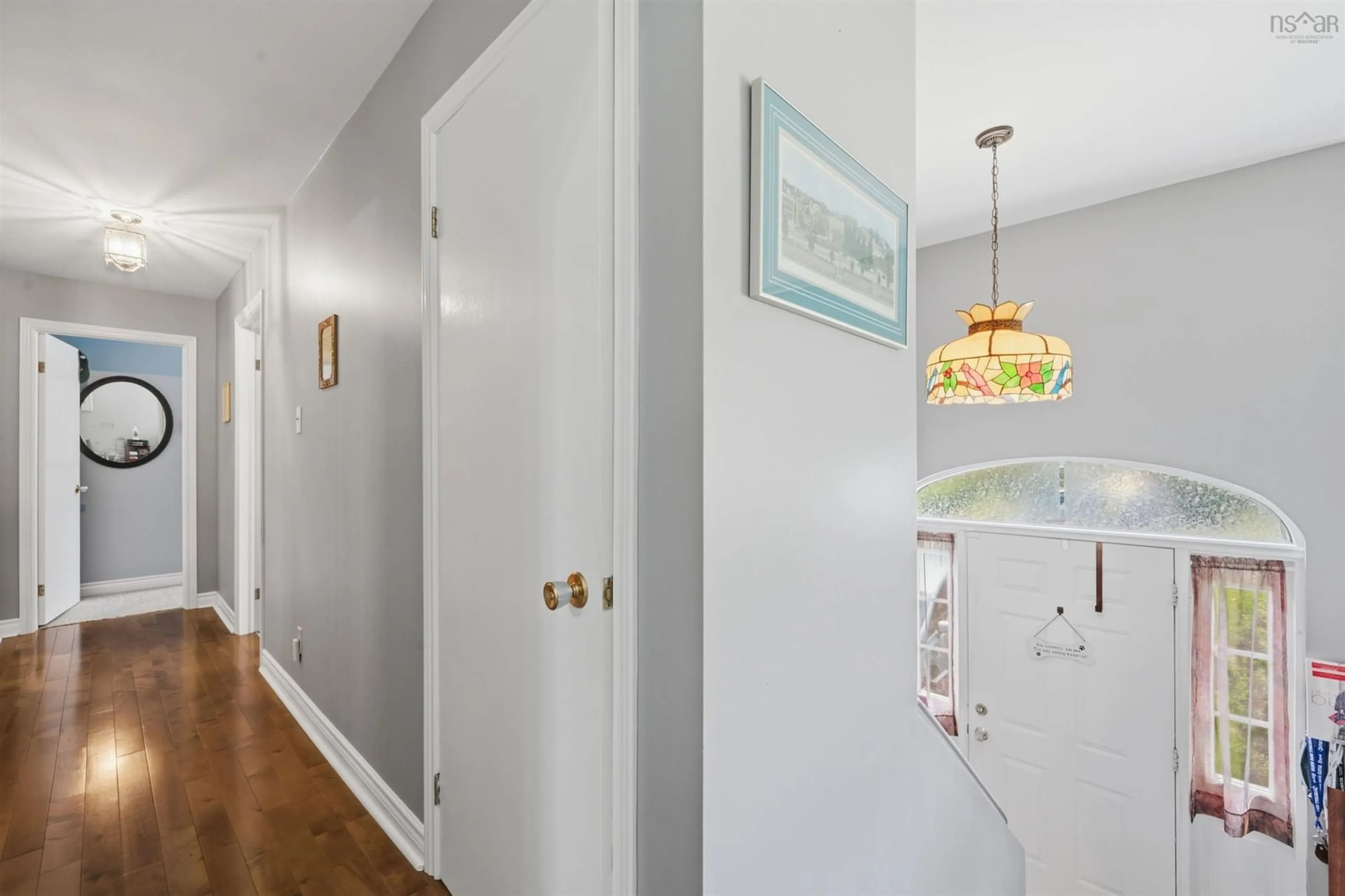 Indoor entryway for 73 Wynn Castle Dr, Lower Sackville Nova Scotia B4E 2H3
