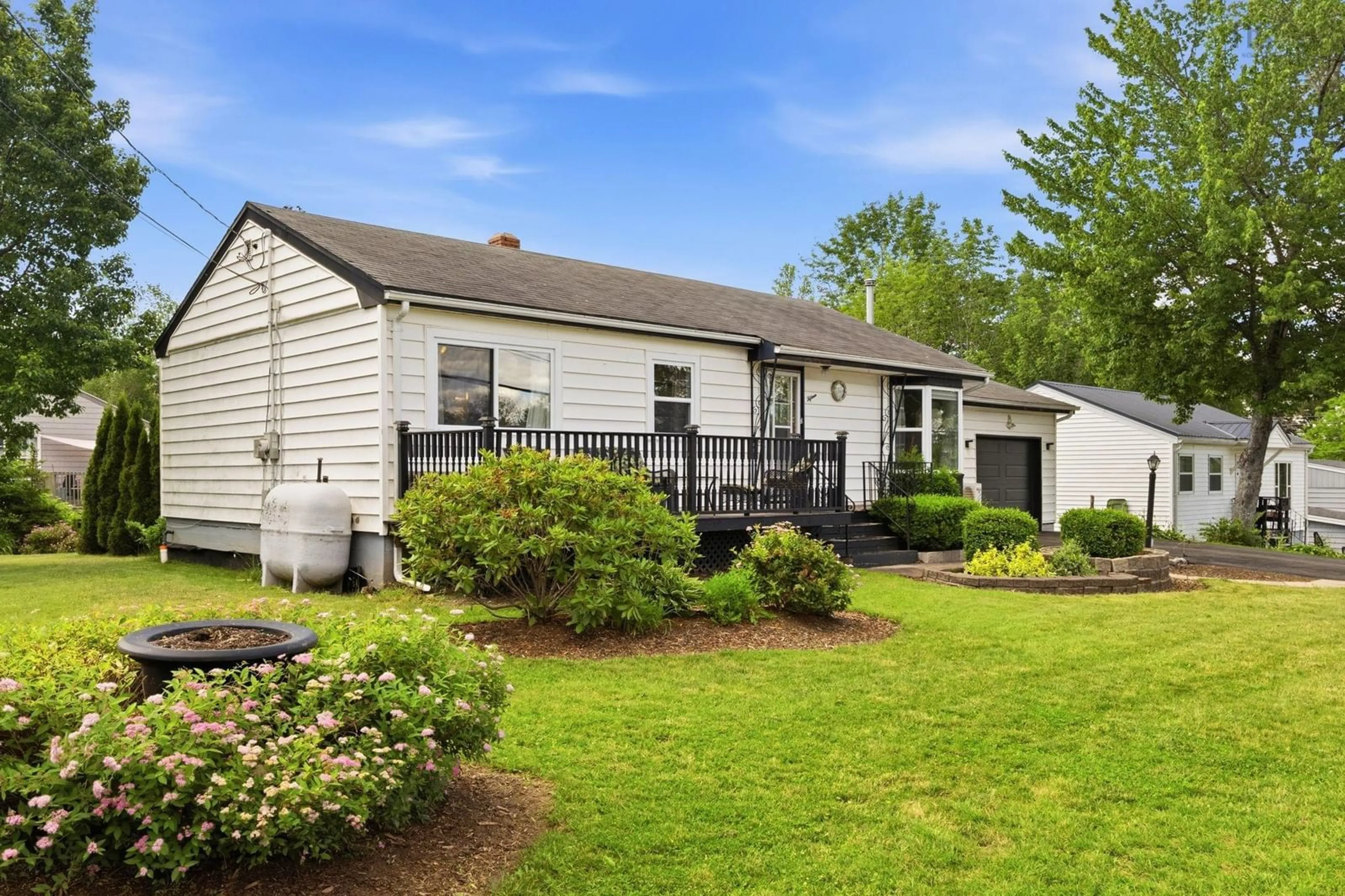 Home with vinyl exterior material, street for 15 Sibley St, Waverley Nova Scotia B2R 1G9