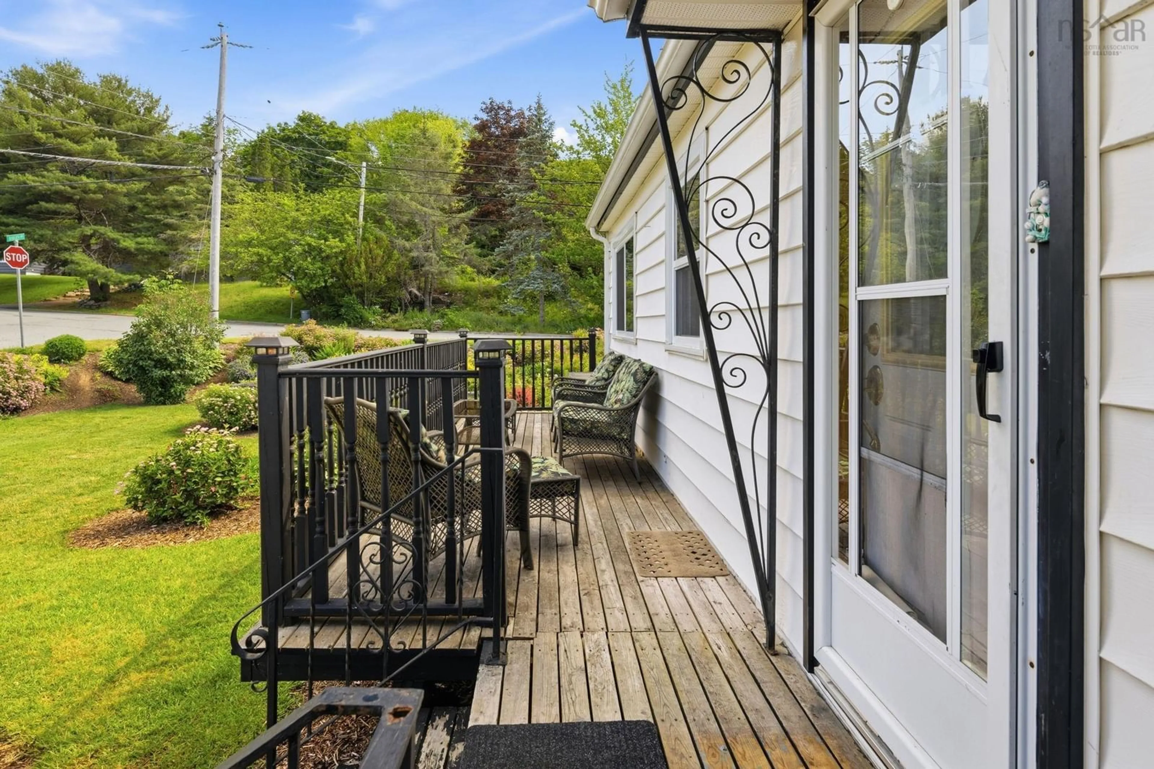 Patio, street for 15 Sibley St, Waverley Nova Scotia B2R 1G9