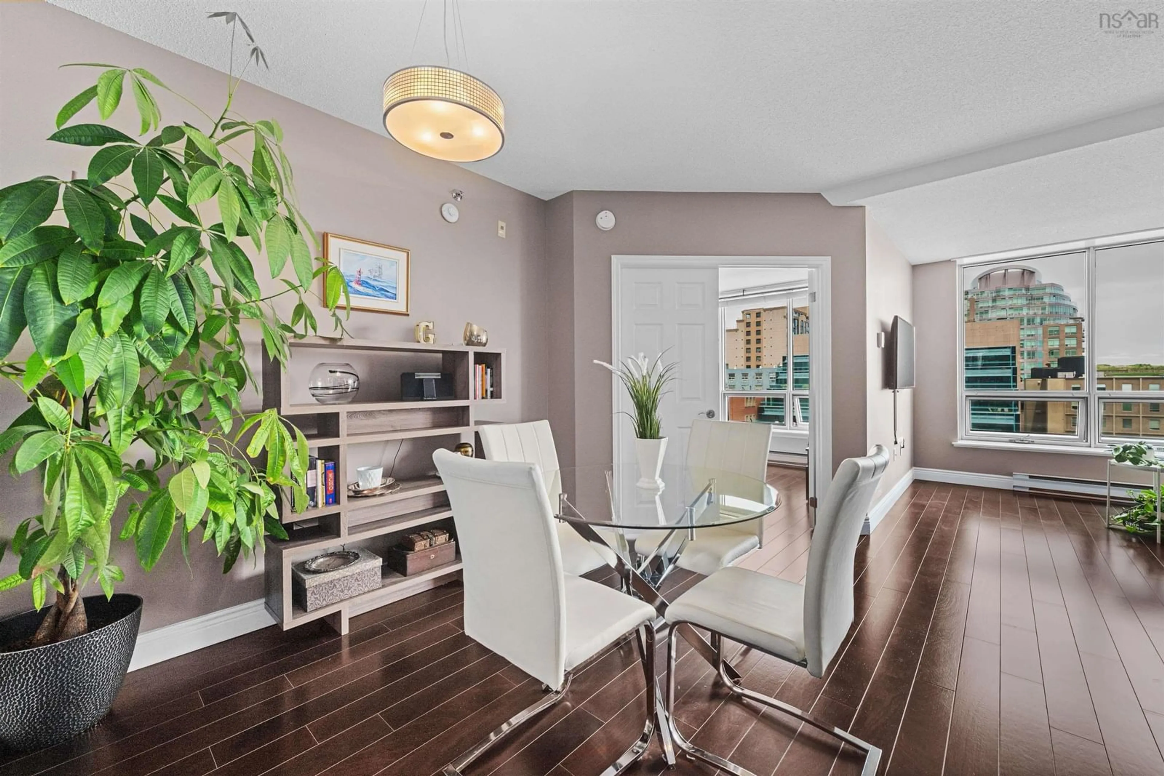 Dining room, wood/laminate floor for 1465 Brenton St #1103, Halifax Nova Scotia B3J 1H1