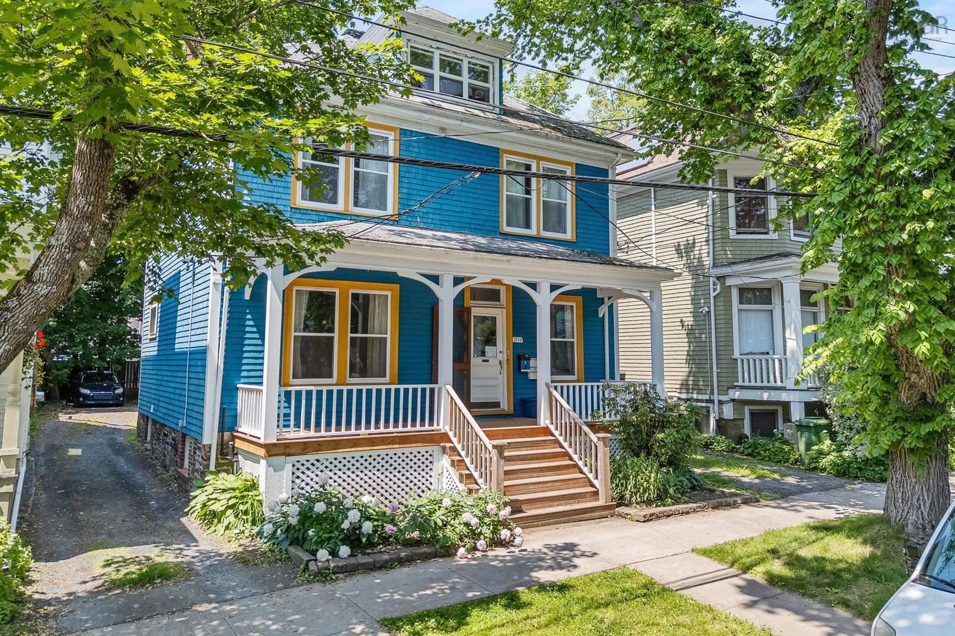 Home with vinyl exterior material, street for 1394 Edward St, Halifax Nova Scotia B3H 3H6