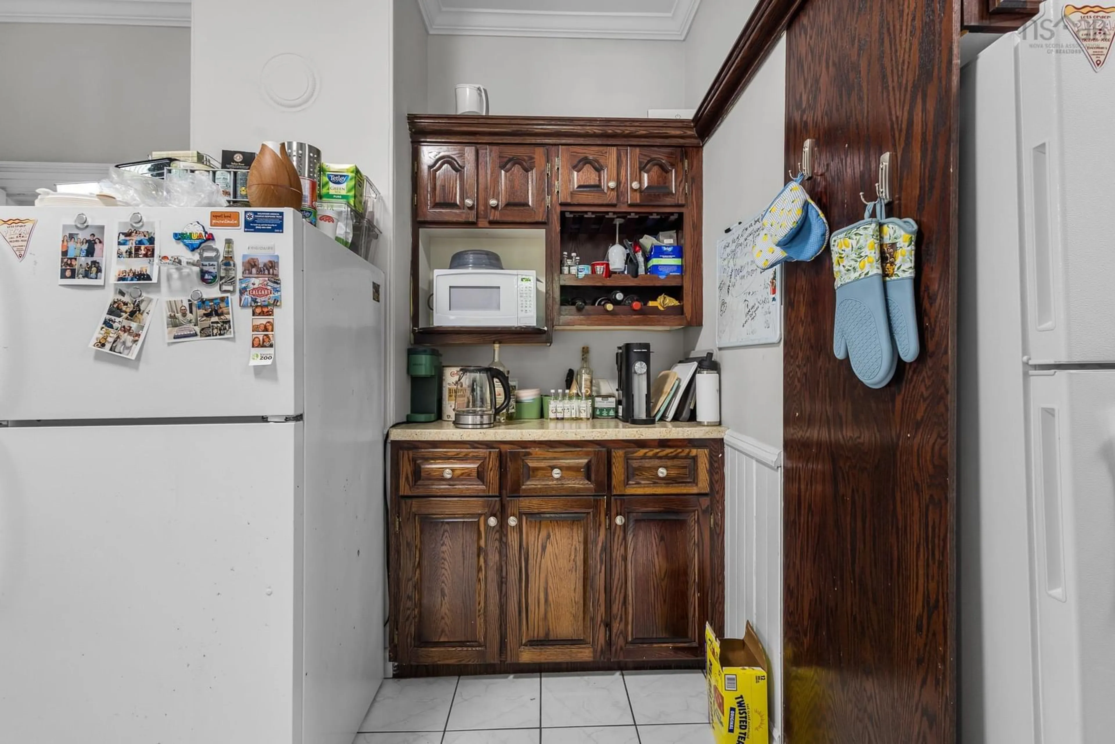 Standard kitchen, unknown for 1394 Edward St, Halifax Nova Scotia B3H 3H6