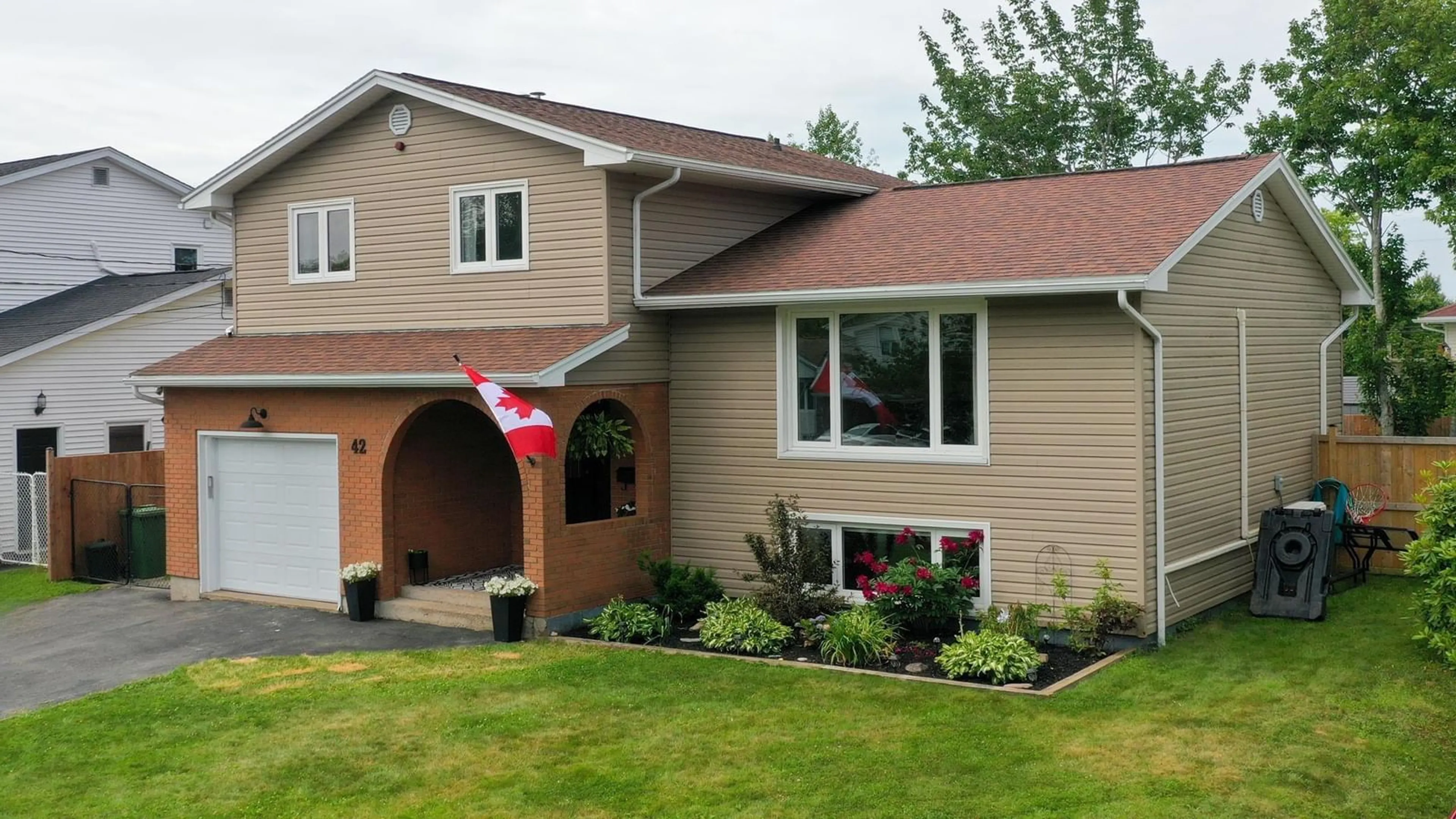 Home with vinyl exterior material, street for 42 Cedar Cres, Cole Harbour Nova Scotia B2V 1Y6