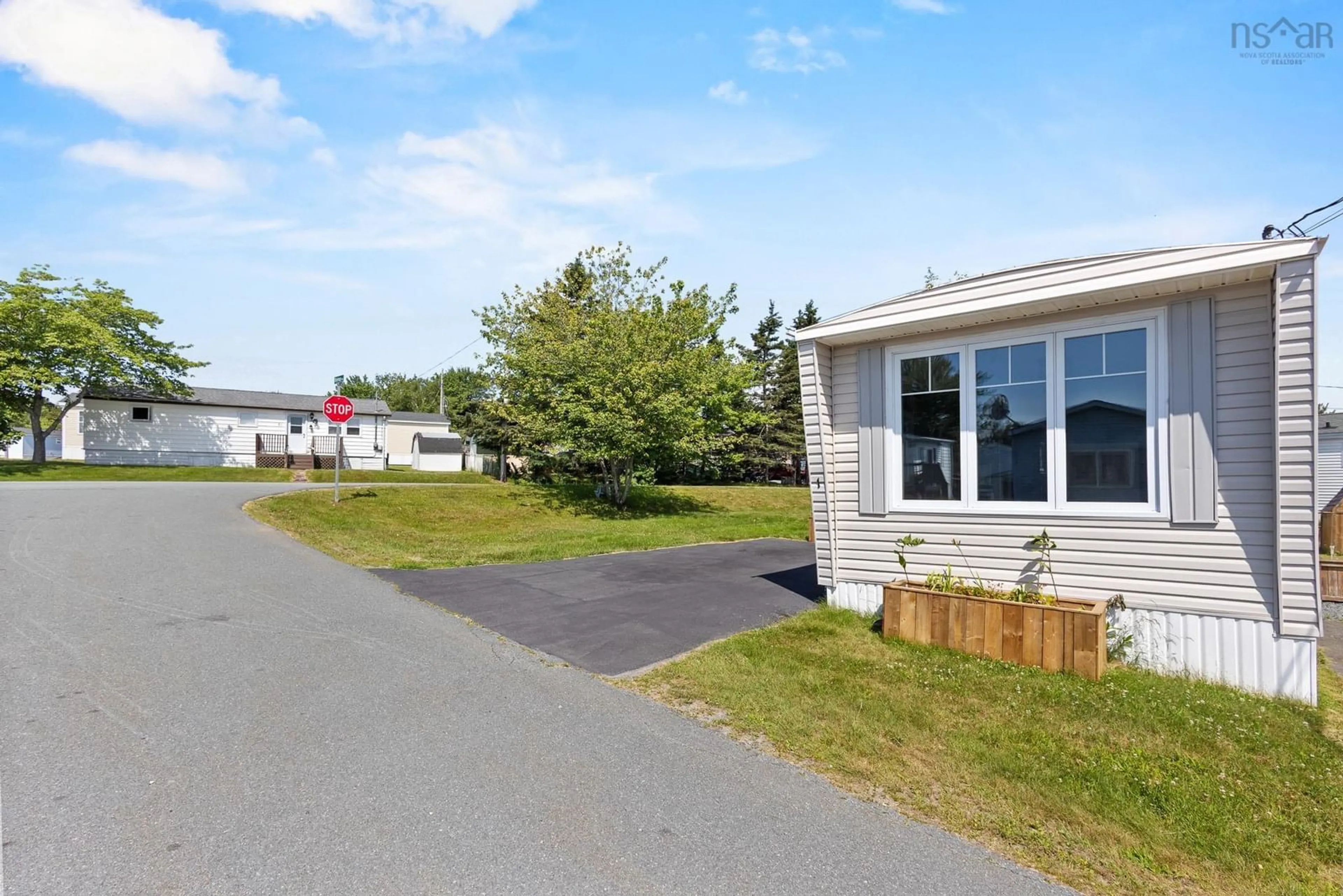 Home with vinyl exterior material, water/lake/river/ocean view for 1 Bishop Ave, Dartmouth Nova Scotia B2Y 2B4