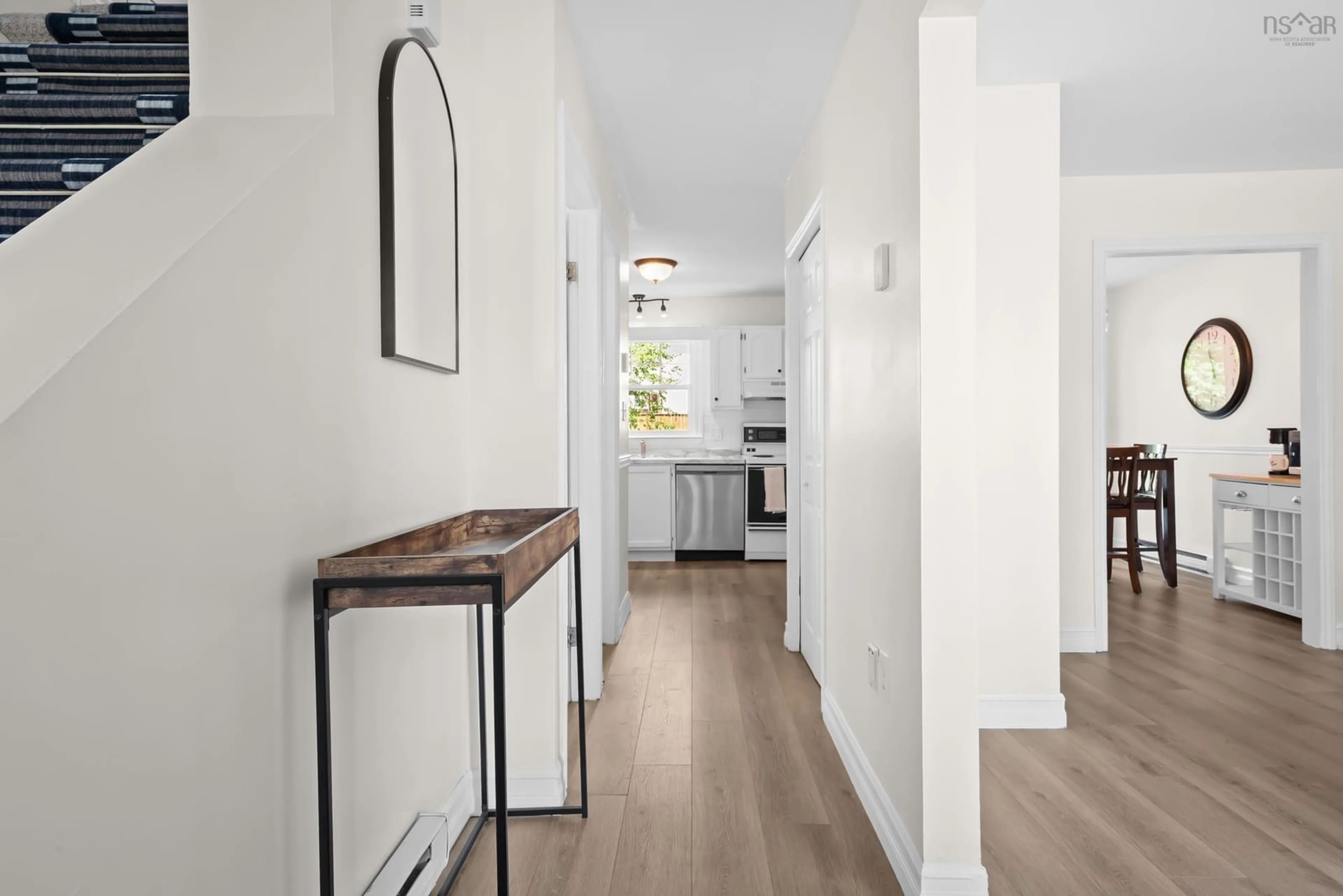 Indoor entryway for 69 Montebello Dr, Dartmouth Nova Scotia B2X 3L1