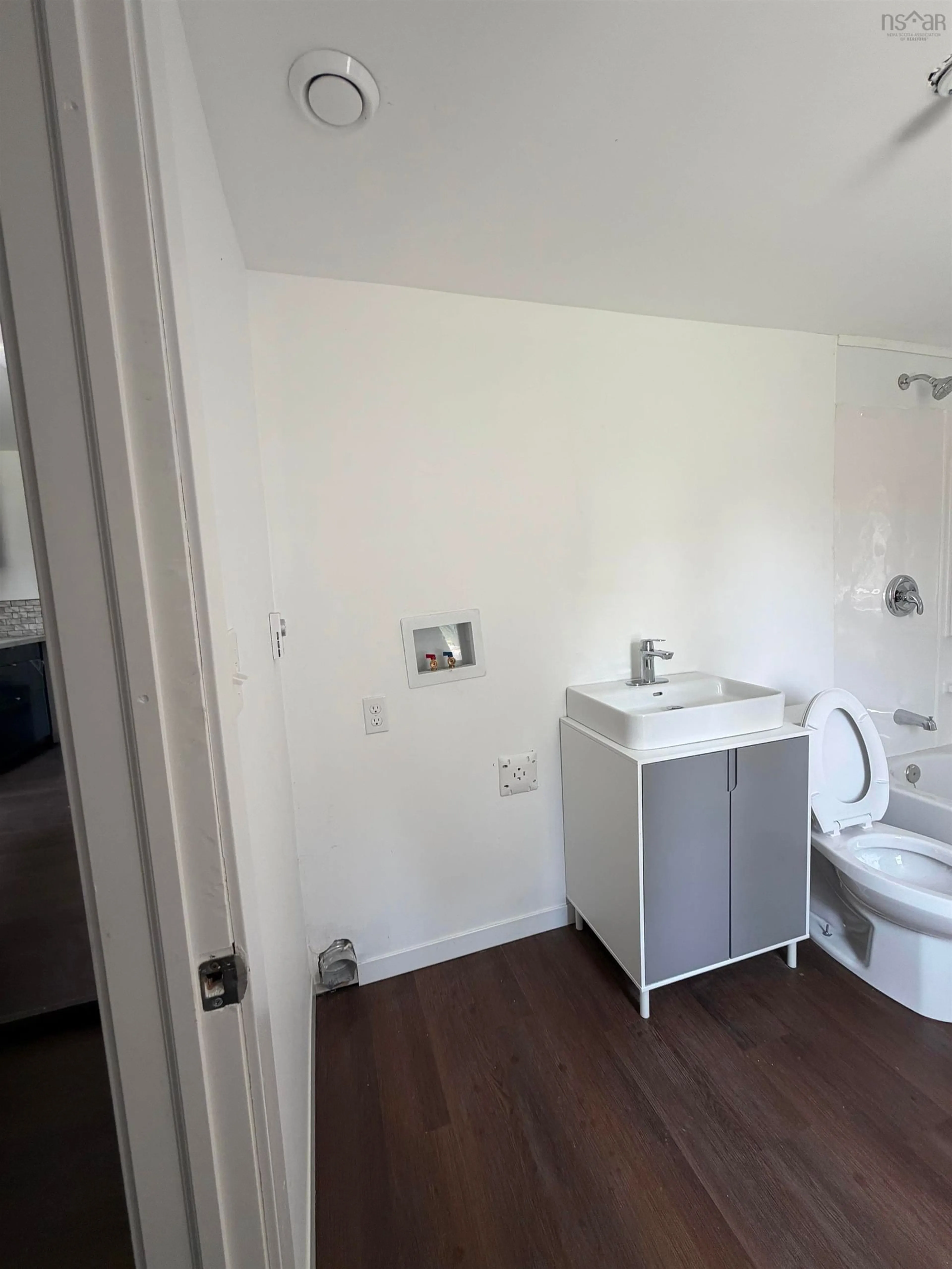 A pic of a room for 119 Victoria Rd, Sydney Nova Scotia B1P 2V5