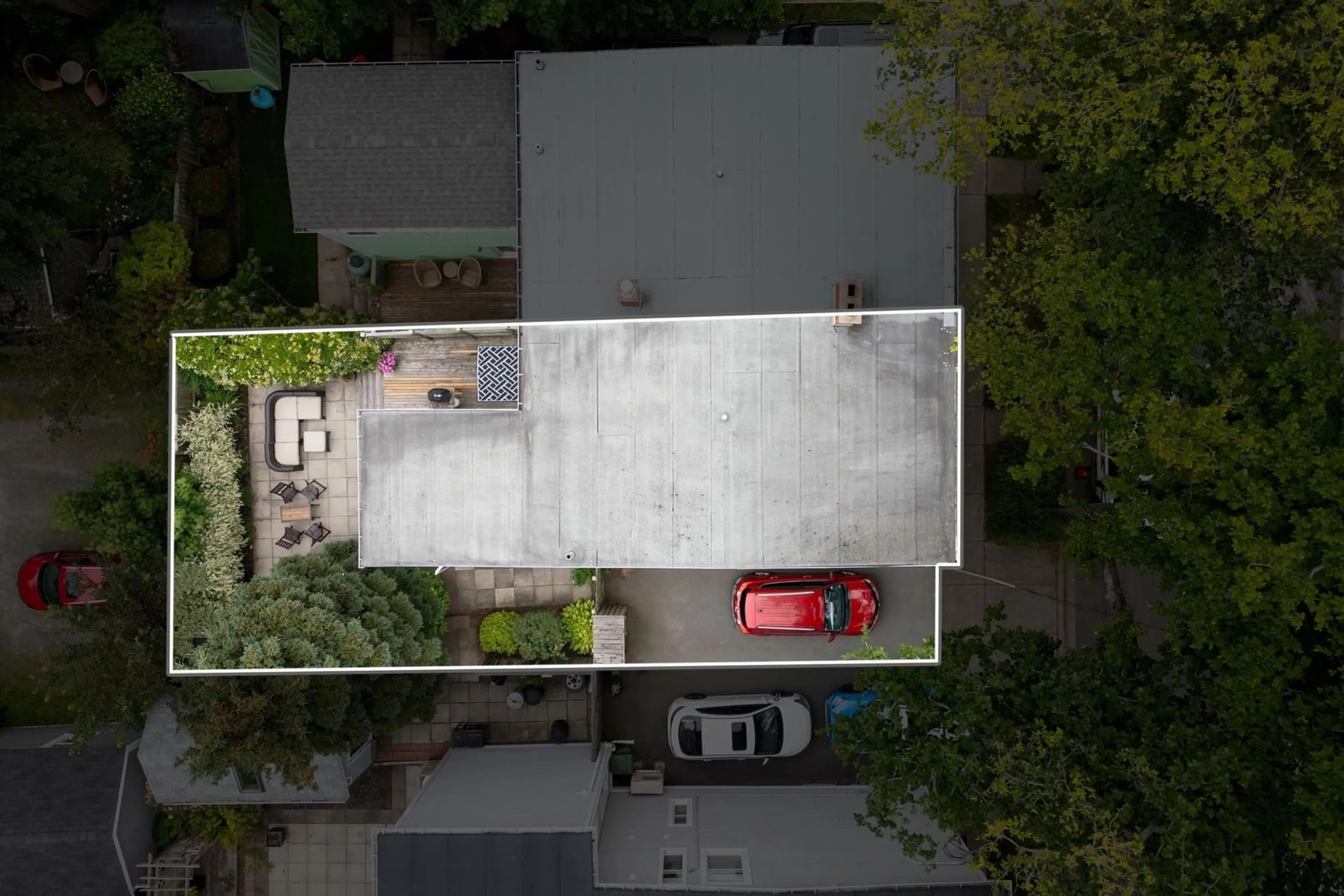A pic from outside/outdoor area/front of a property/back of a property/a pic from drone, street for 6048 Compton Ave, Halifax Nova Scotia B3K 1E7