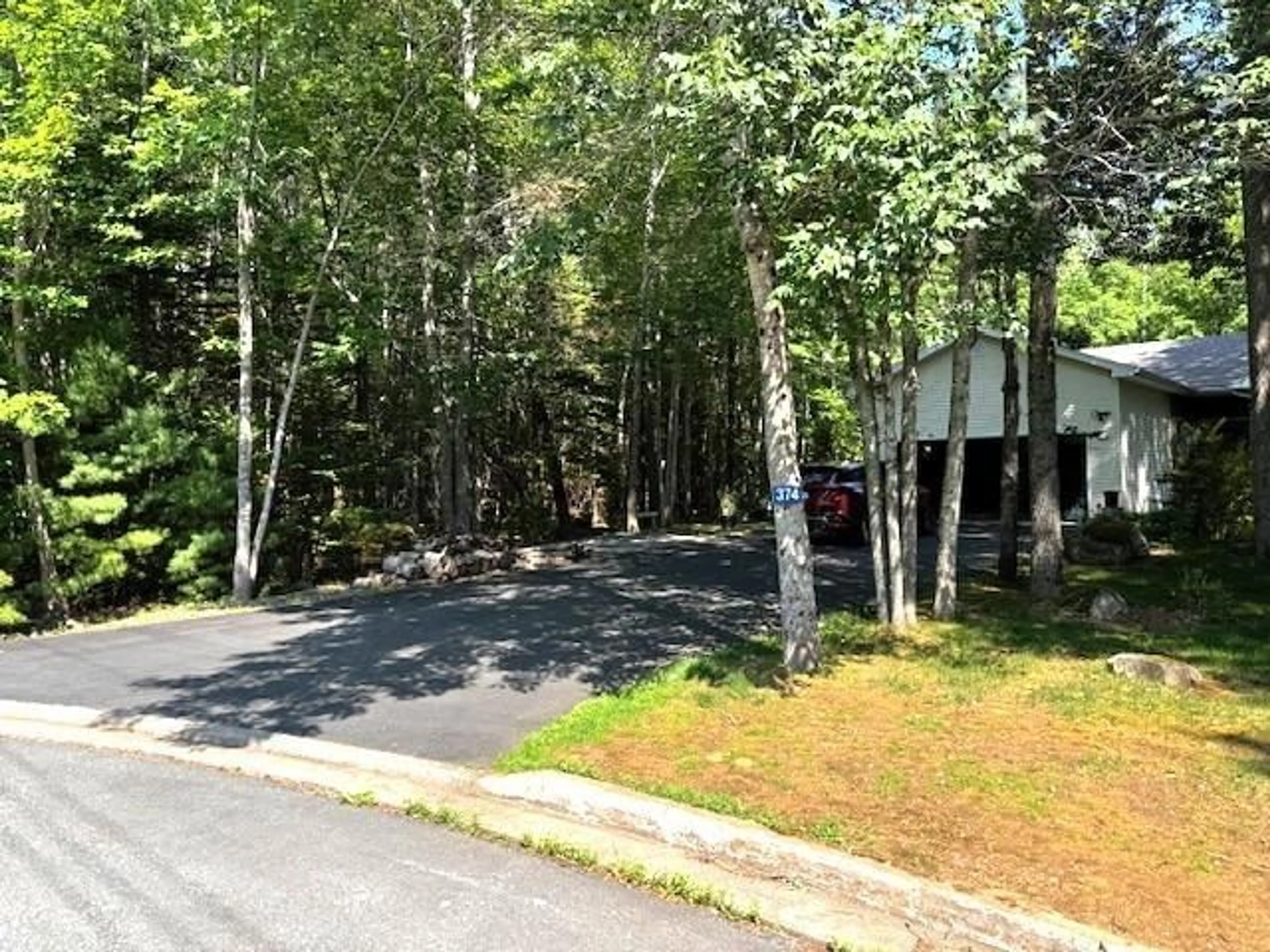 Unknown for 374 Brady St, Bridgewater Nova Scotia B4V 3W4