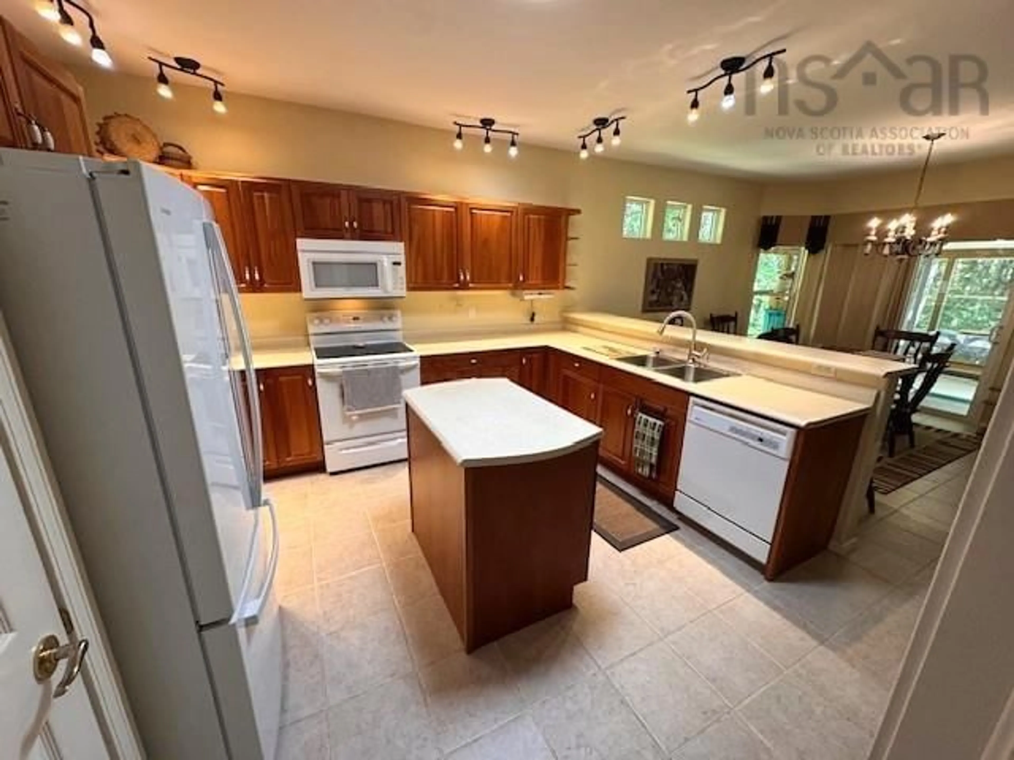 Open concept kitchen, ceramic/tile floor for 374 Brady St, Bridgewater Nova Scotia B4V 3W4