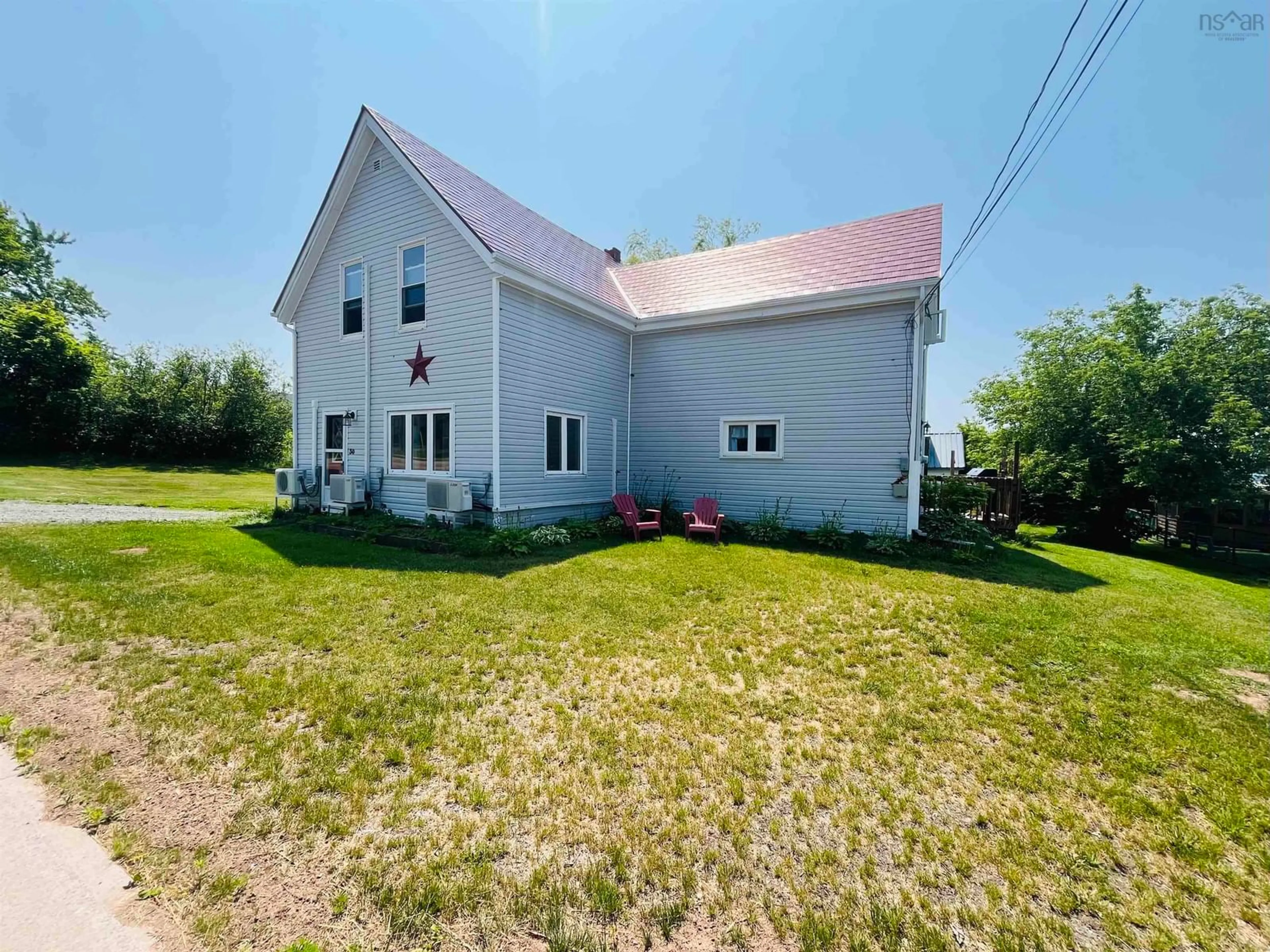 A pic from outside/outdoor area/front of a property/back of a property/a pic from drone, building for 30 Junction Rd, Springhill Nova Scotia B0M 1X0