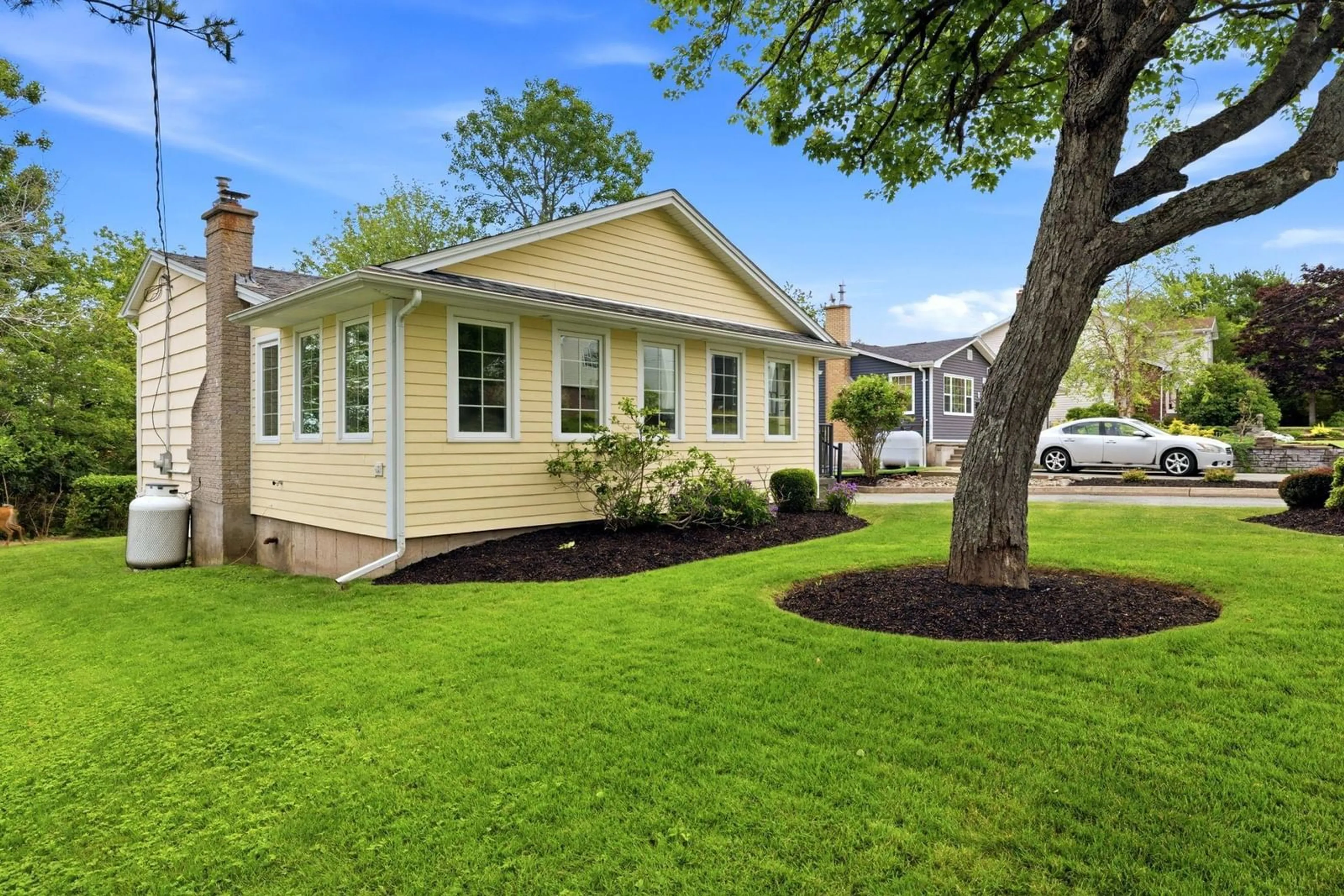 Home with vinyl exterior material, street for 7 Oakley Ave, Halifax Nova Scotia B3M 3G6