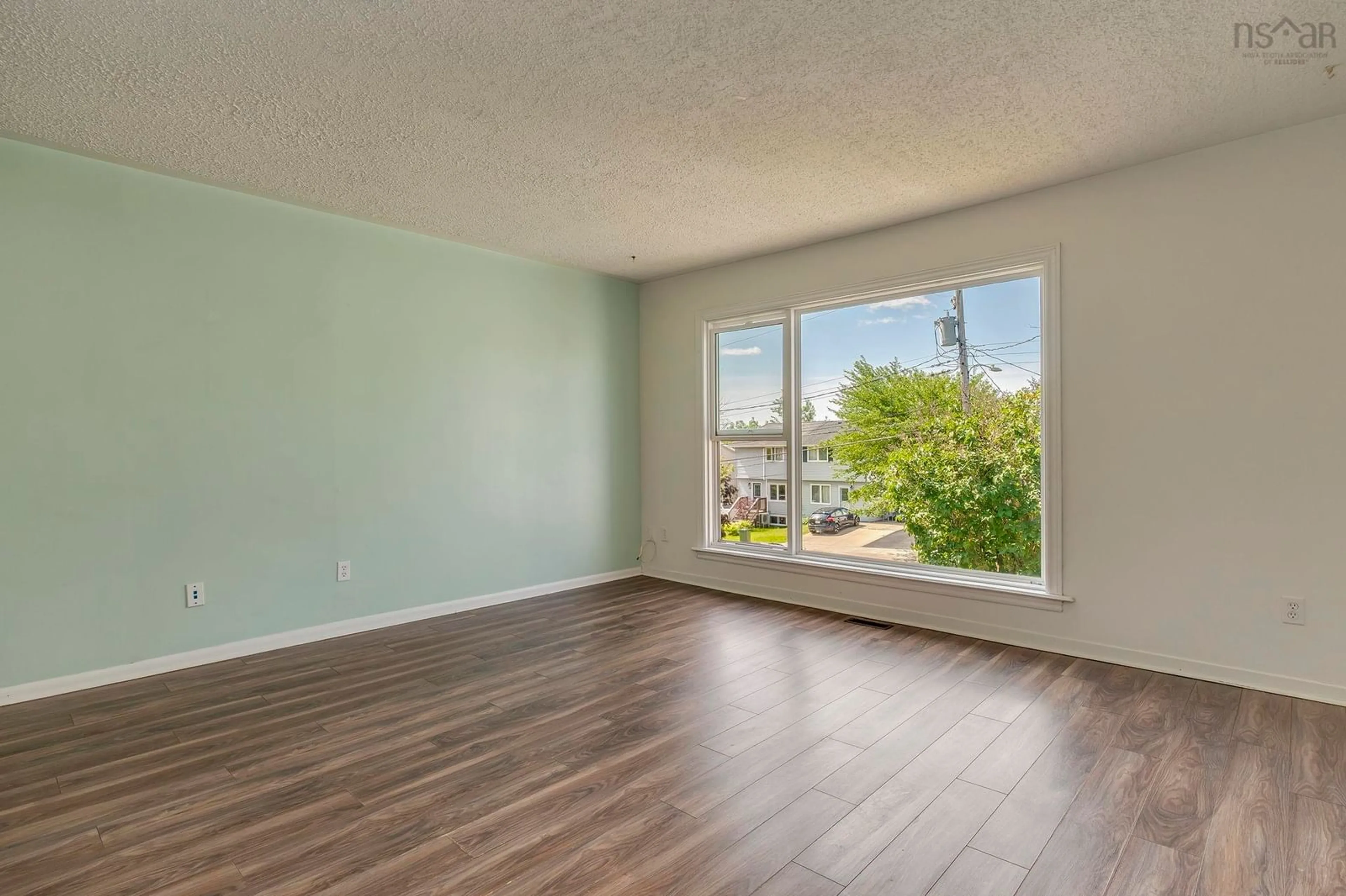 A pic of a room for 104 Arklow Dr, Dartmouth Nova Scotia B2W 2W4