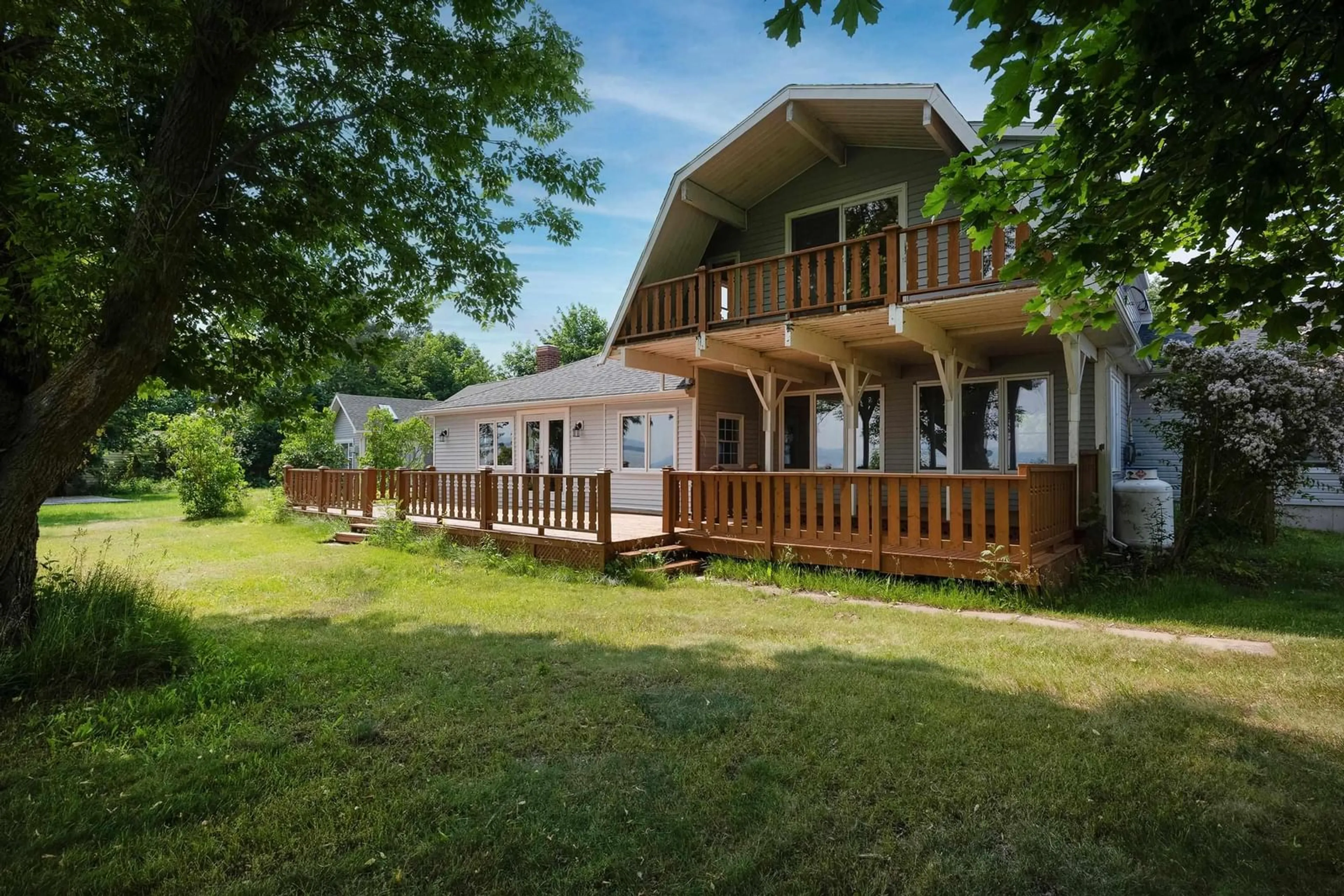 A pic from outside/outdoor area/front of a property/back of a property/a pic from drone, unknown for 10790 & 10792 Pier Rd, Kingsport Nova Scotia B0N 1H0