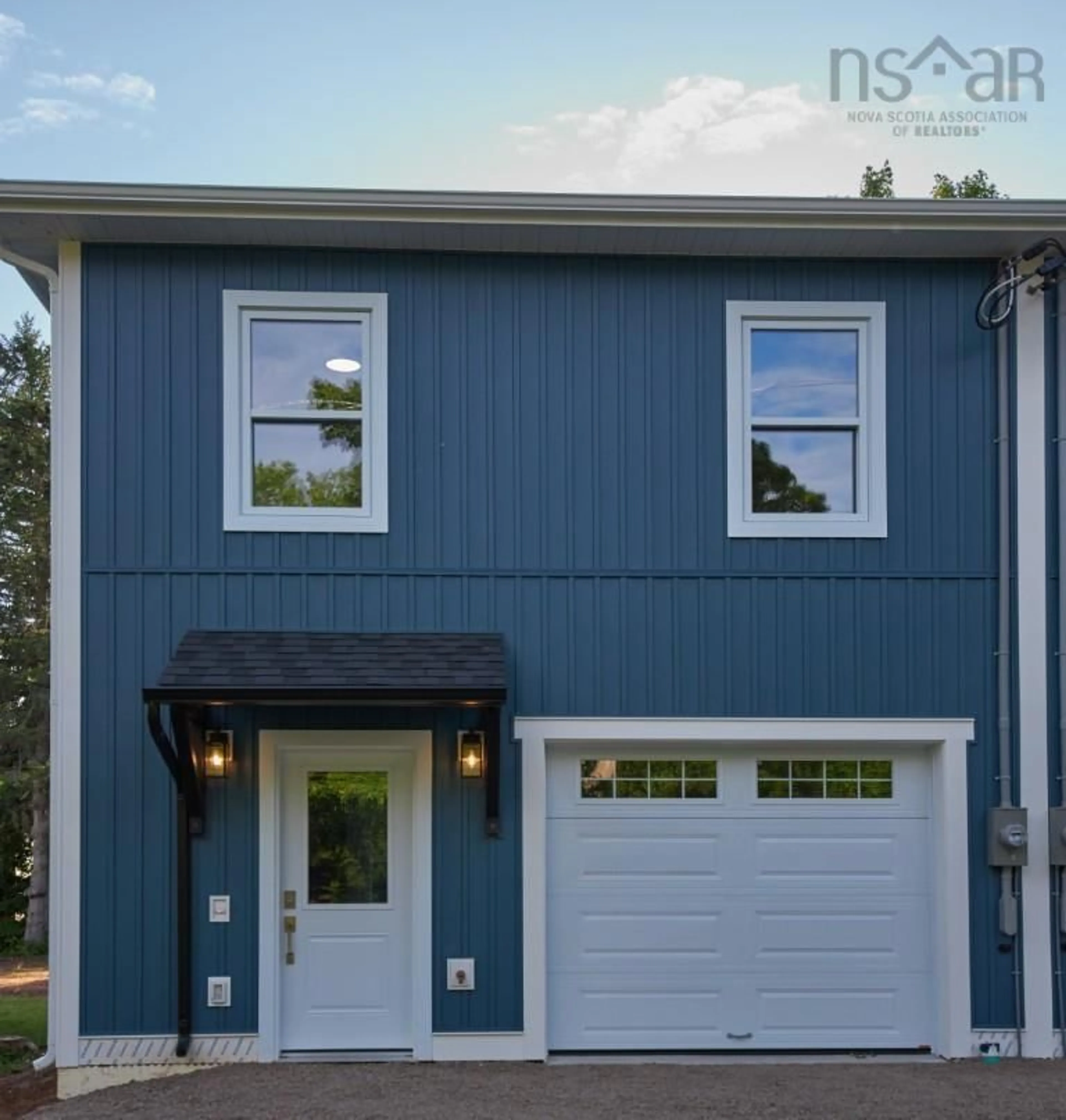 Home with vinyl exterior material, street for 967 Pleasant St, Canning Nova Scotia B0P 1H0