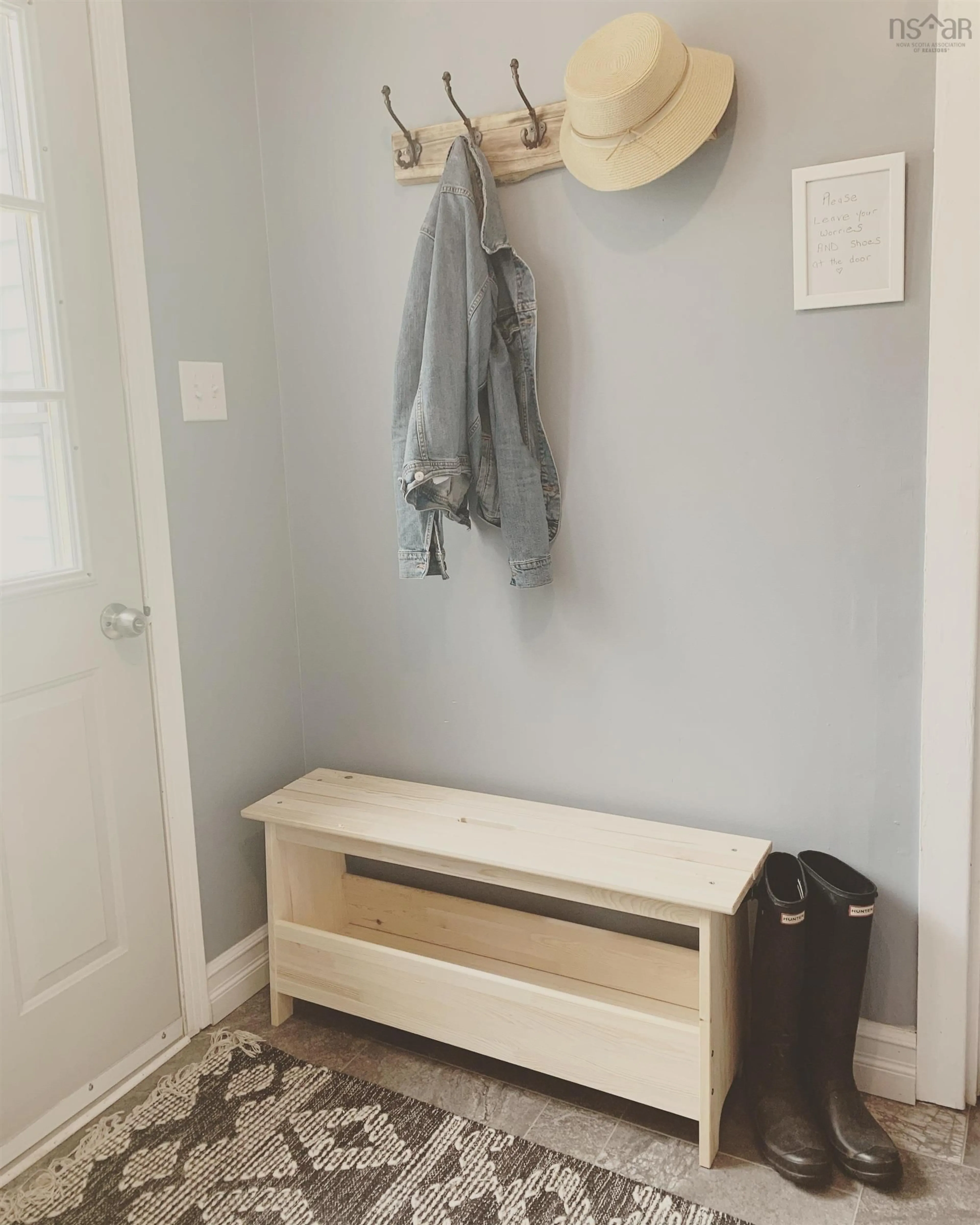 Indoor entryway for 16 Wrights Rd, Shelburne Nova Scotia B0T 1W0