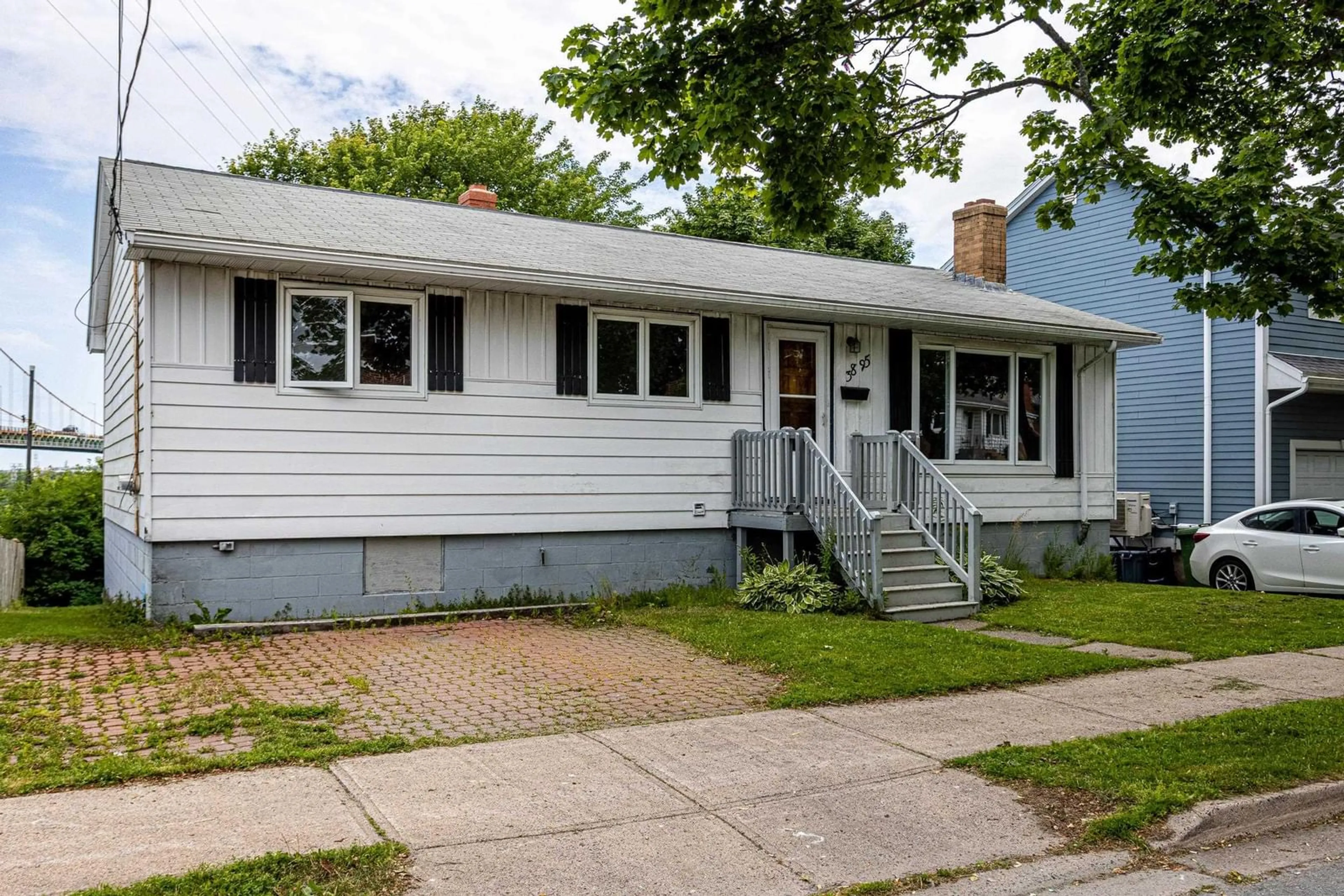 Home with vinyl exterior material, street for 3895 Kencrest Ave, Halifax Nova Scotia B3K 3L4