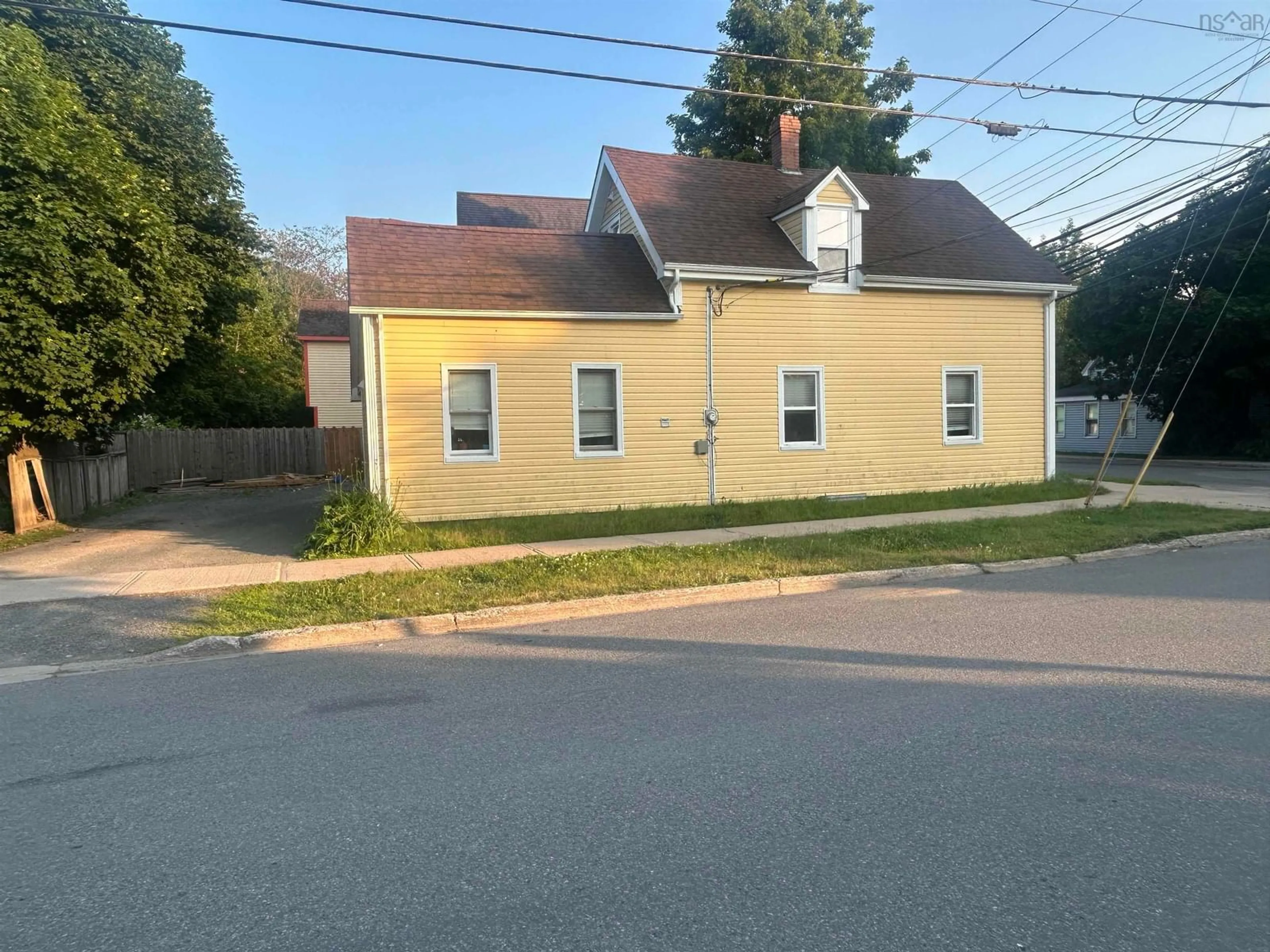 Unknown for 120 College Street, Antigonish Nova Scotia B2G 1X8