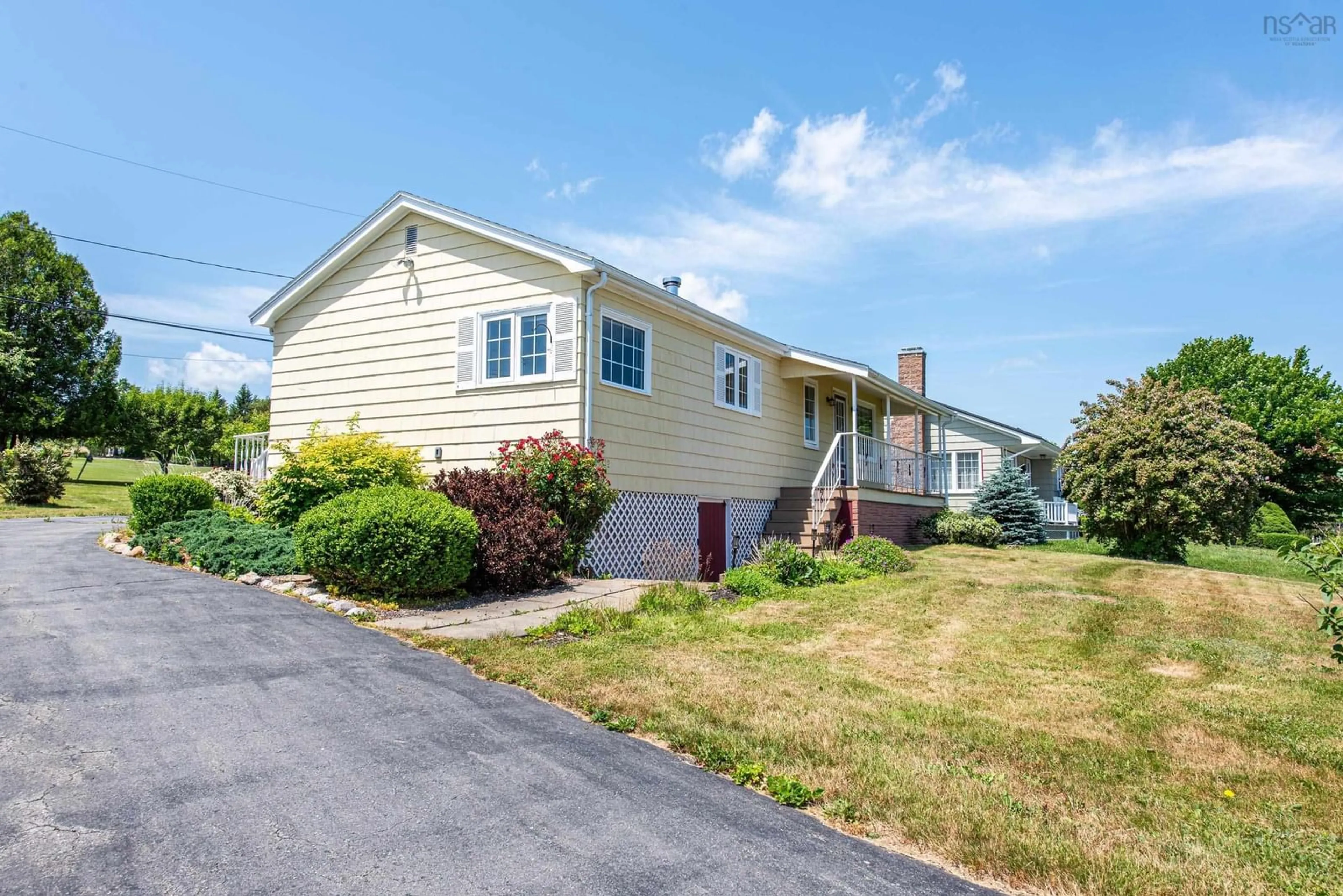 Home with vinyl exterior material, street for 698 Oakland Rd, Indian Point Nova Scotia B0J 2E0