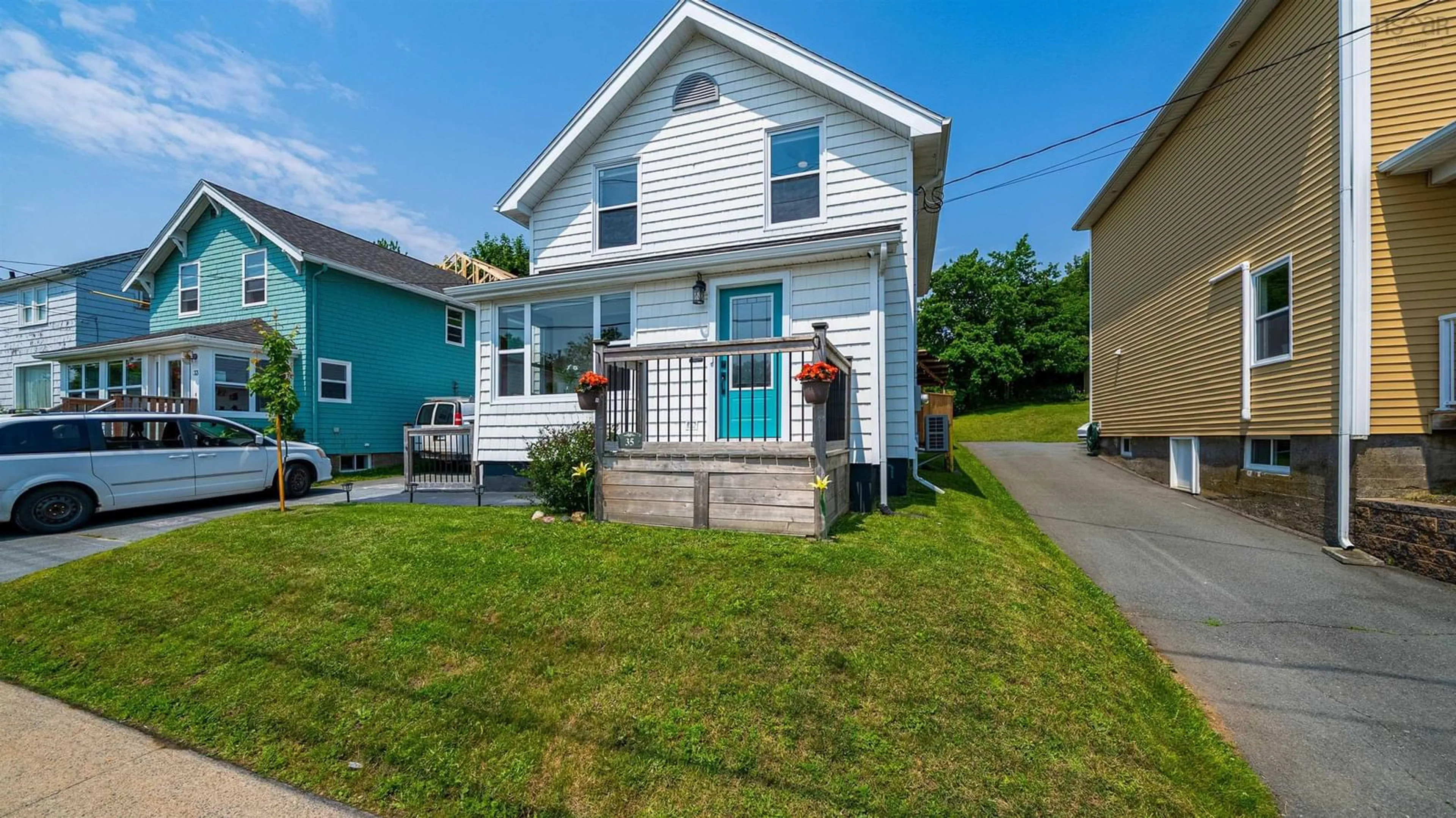Home with vinyl exterior material, street for 35 Thistle St, Dartmouth Nova Scotia B3A 2V6
