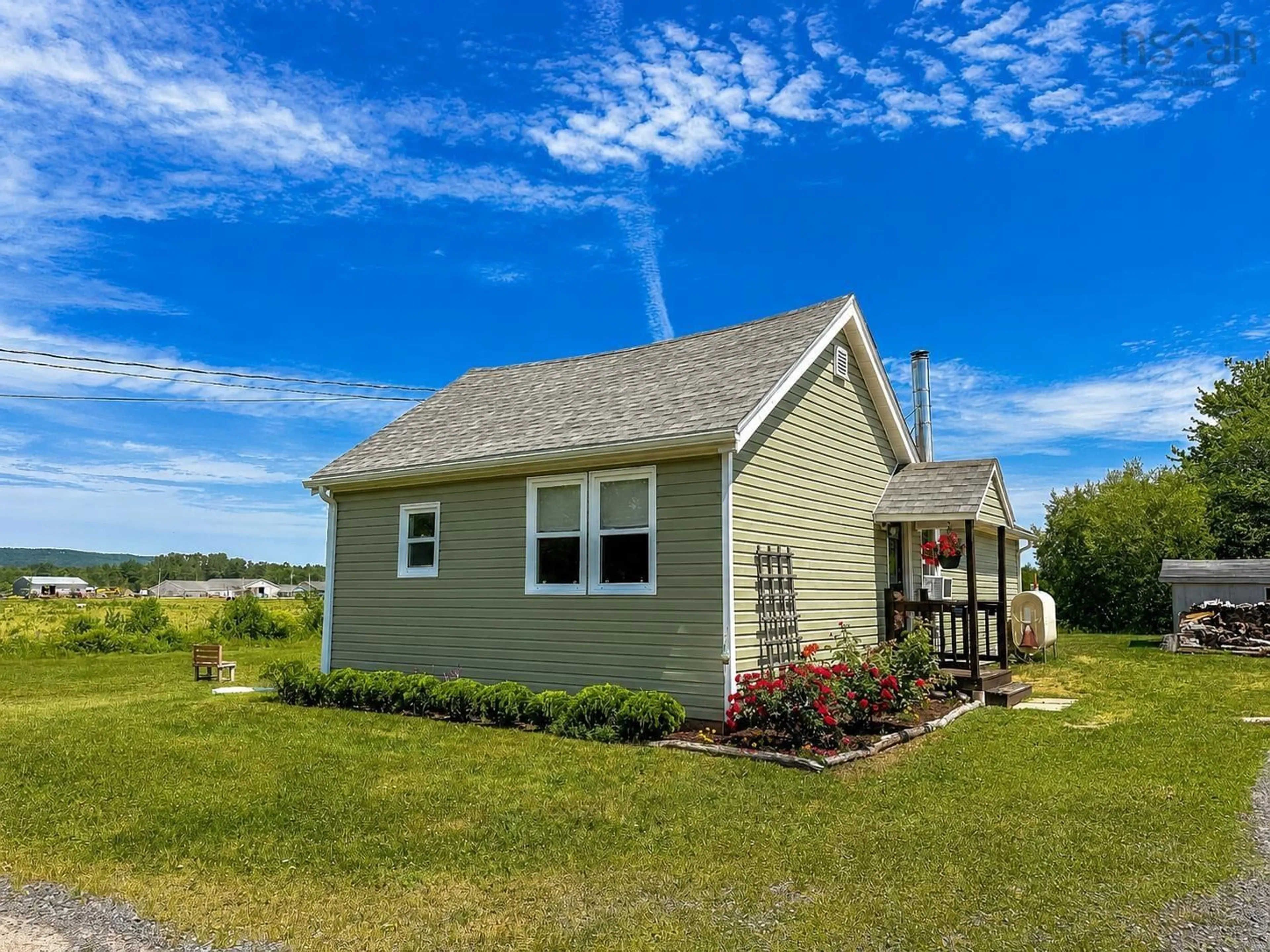 Home with vinyl exterior material, water/lake/river/ocean view for 926 North Bishop Rd, Lakeville Nova Scotia B4N 3V7