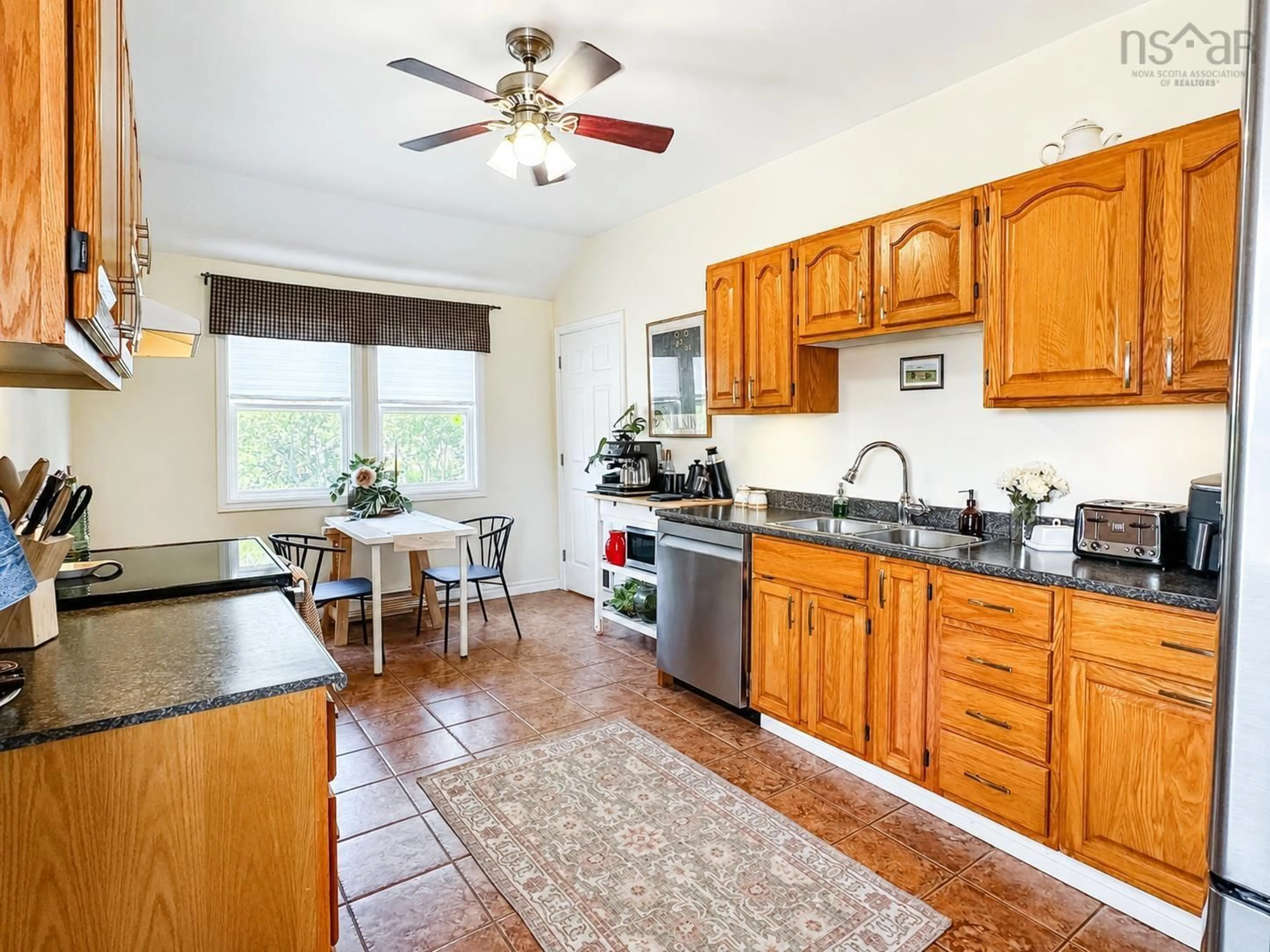 Standard kitchen, ceramic/tile floor for 926 North Bishop Rd, Lakeville Nova Scotia B4N 3V7