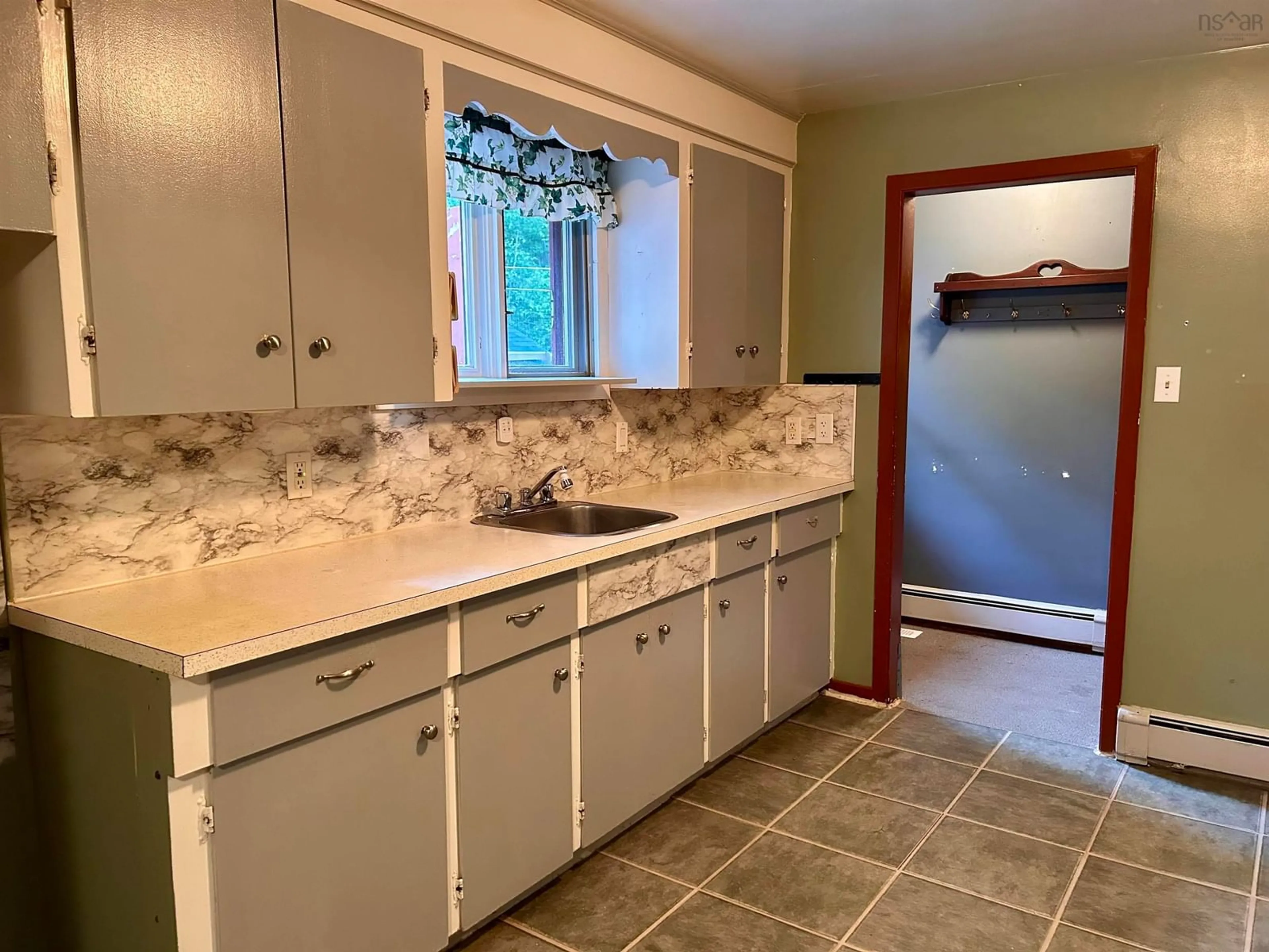 Standard kitchen, ceramic/tile floor for 20 Quarry Rd, Beaver Bank Nova Scotia B4E 1T2