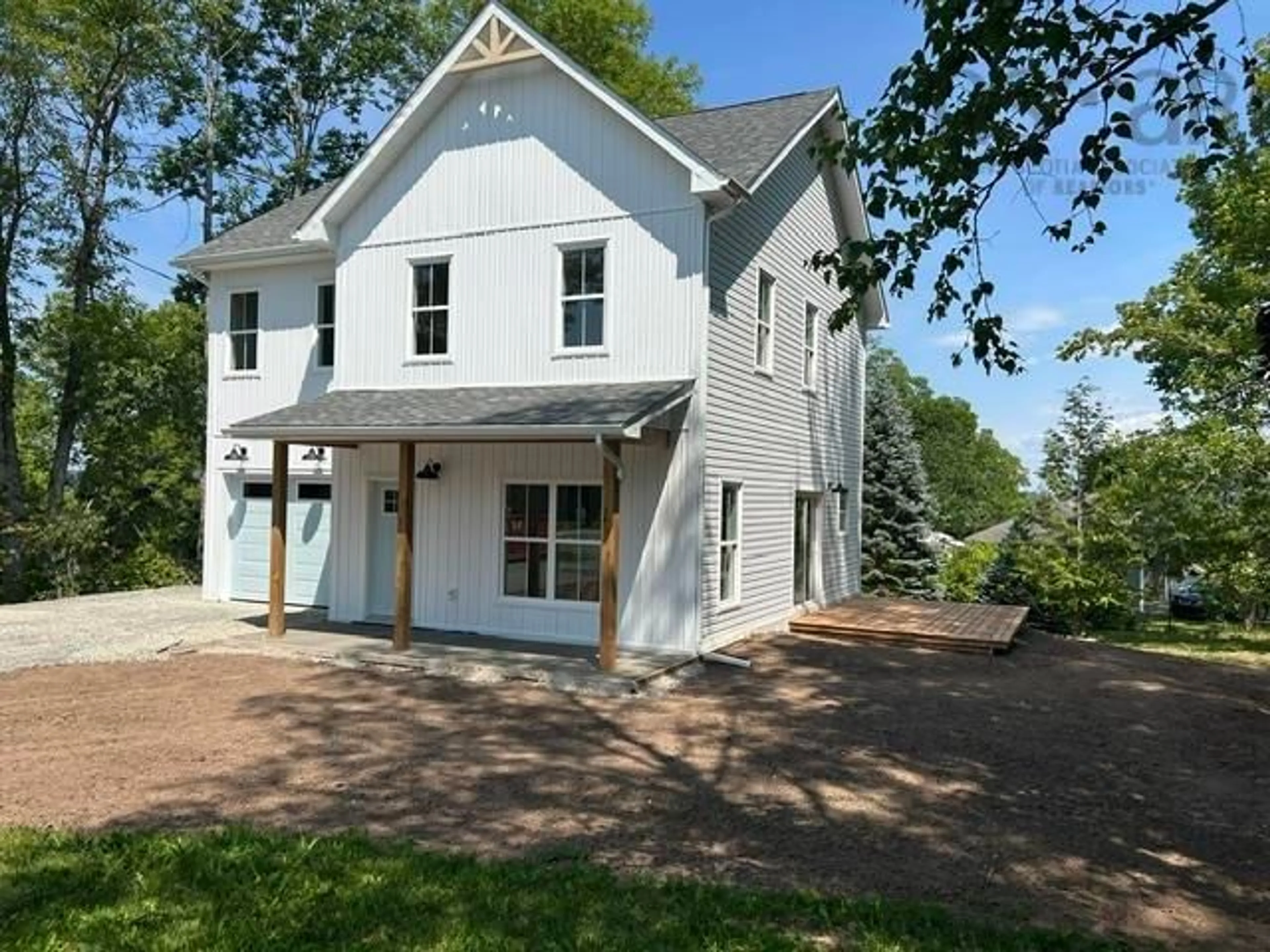 Home with vinyl exterior material, unknown for 496 Highland Ave, Windsor Nova Scotia B0N 2T0