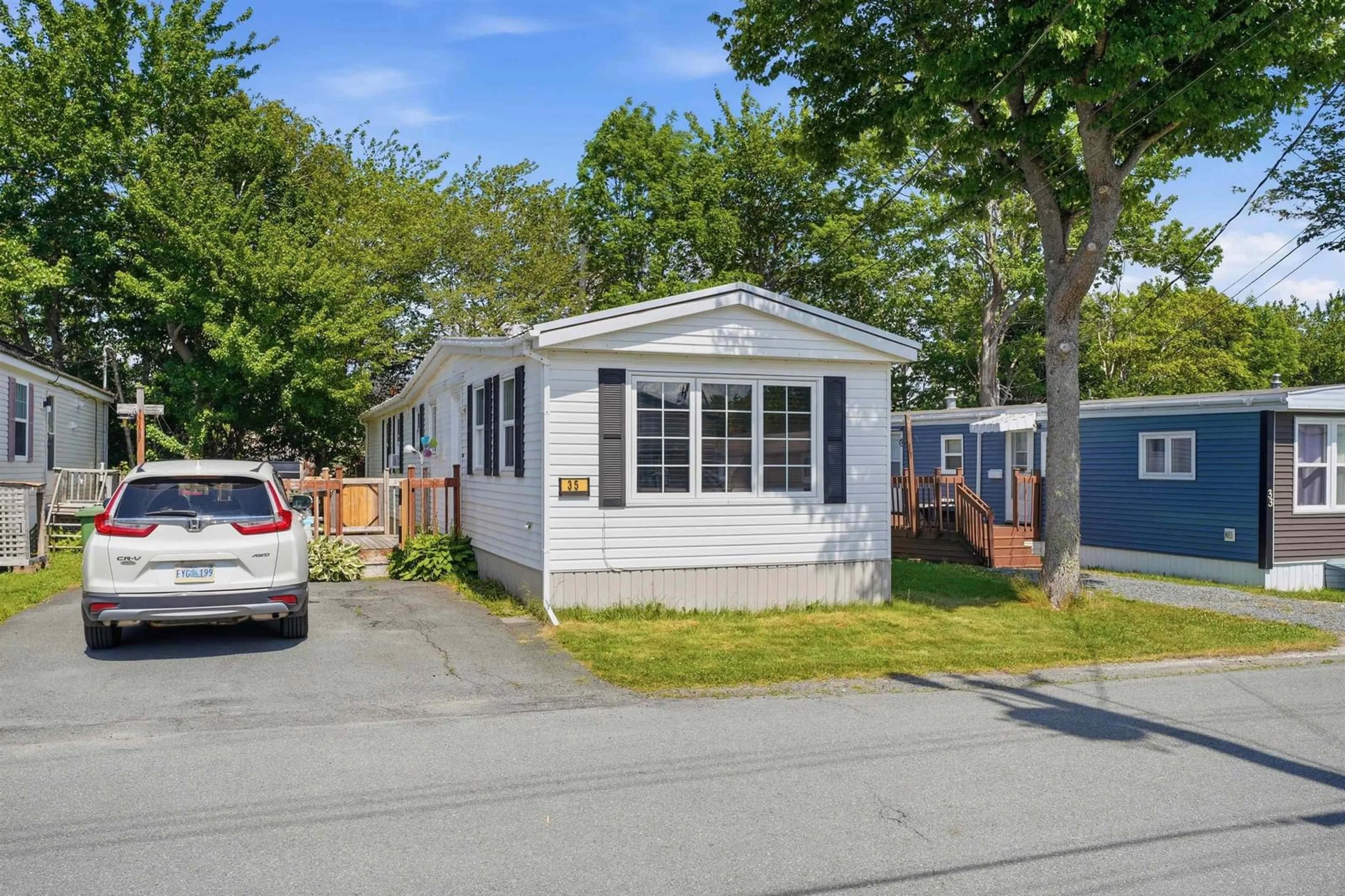 Home with vinyl exterior material, street for 35 Glenda Cres, Fairview Nova Scotia B3M 2X6