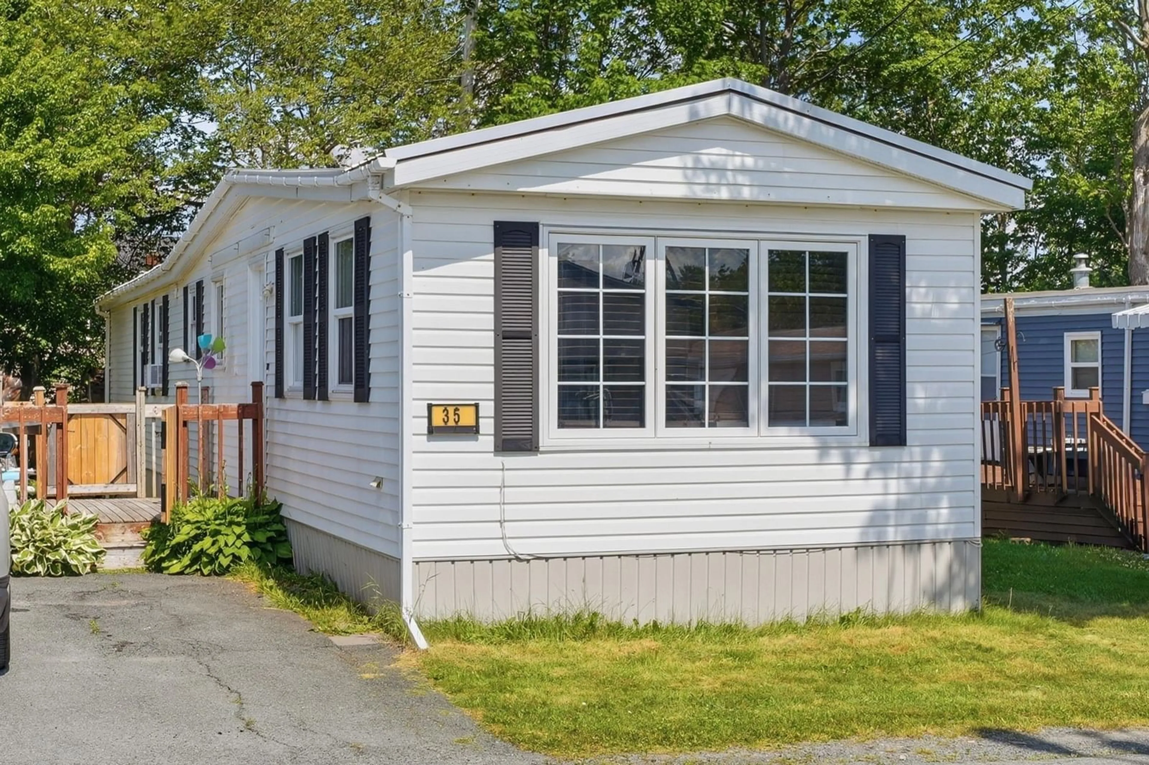 Home with vinyl exterior material, street for 35 Glenda Cres, Fairview Nova Scotia B3M 2X6