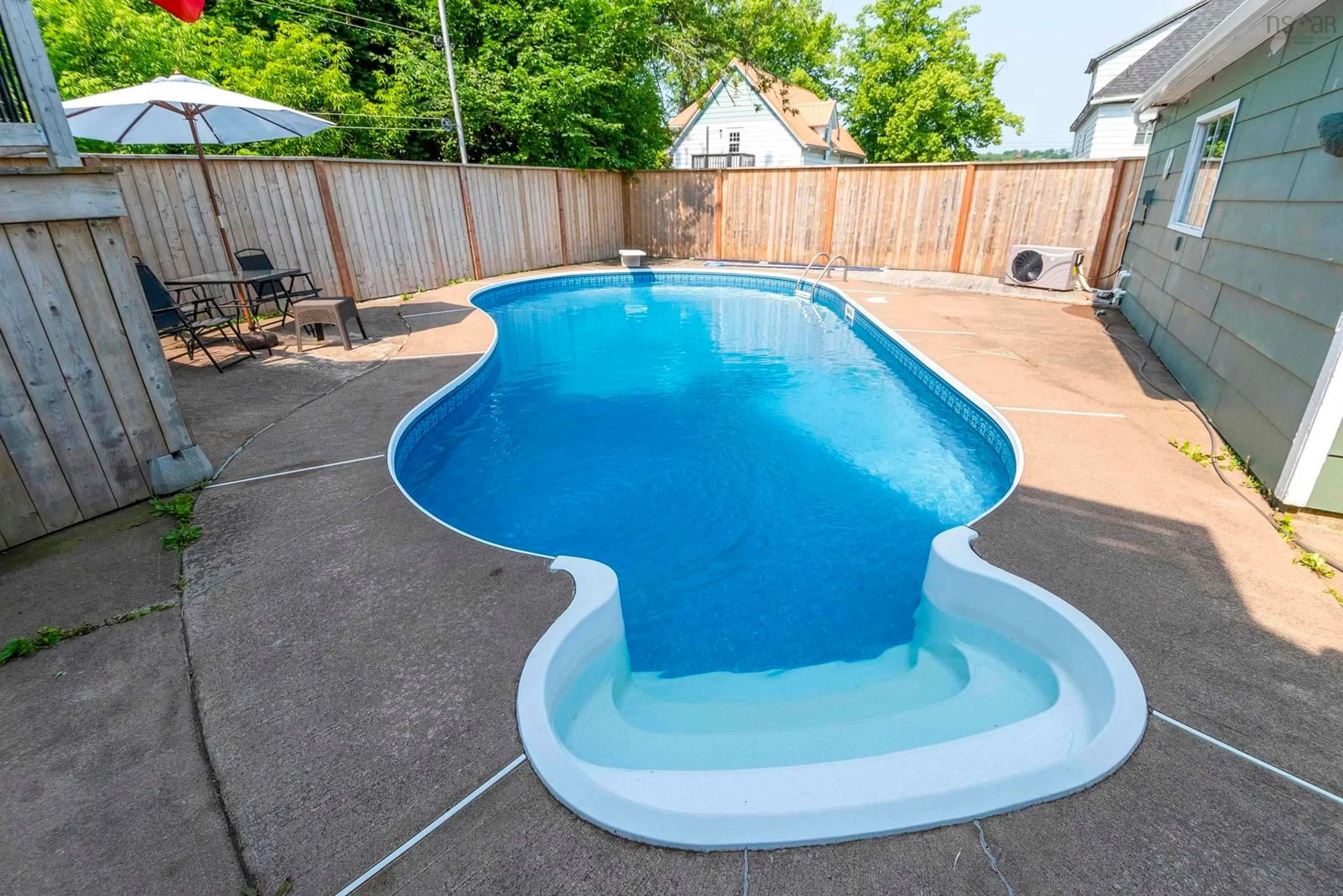 Pool for 453 Pleasant St, New Glasgow Nova Scotia B2H 2Z5