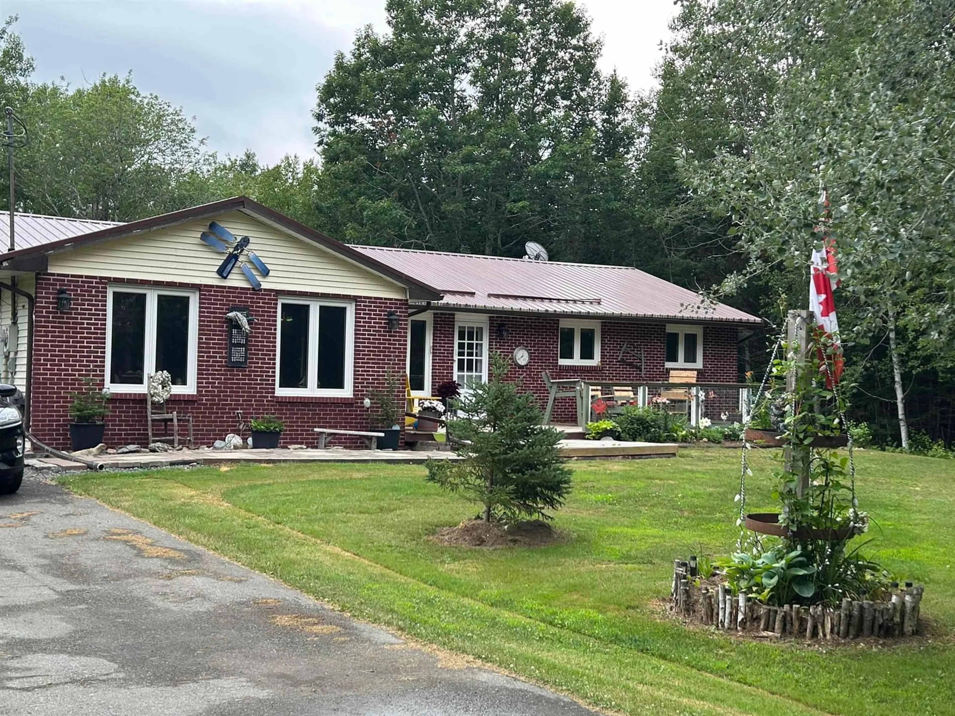 Home with brick exterior material, unknown for 137 Johnson Rd, Coldstream Nova Scotia B0N 2J0
