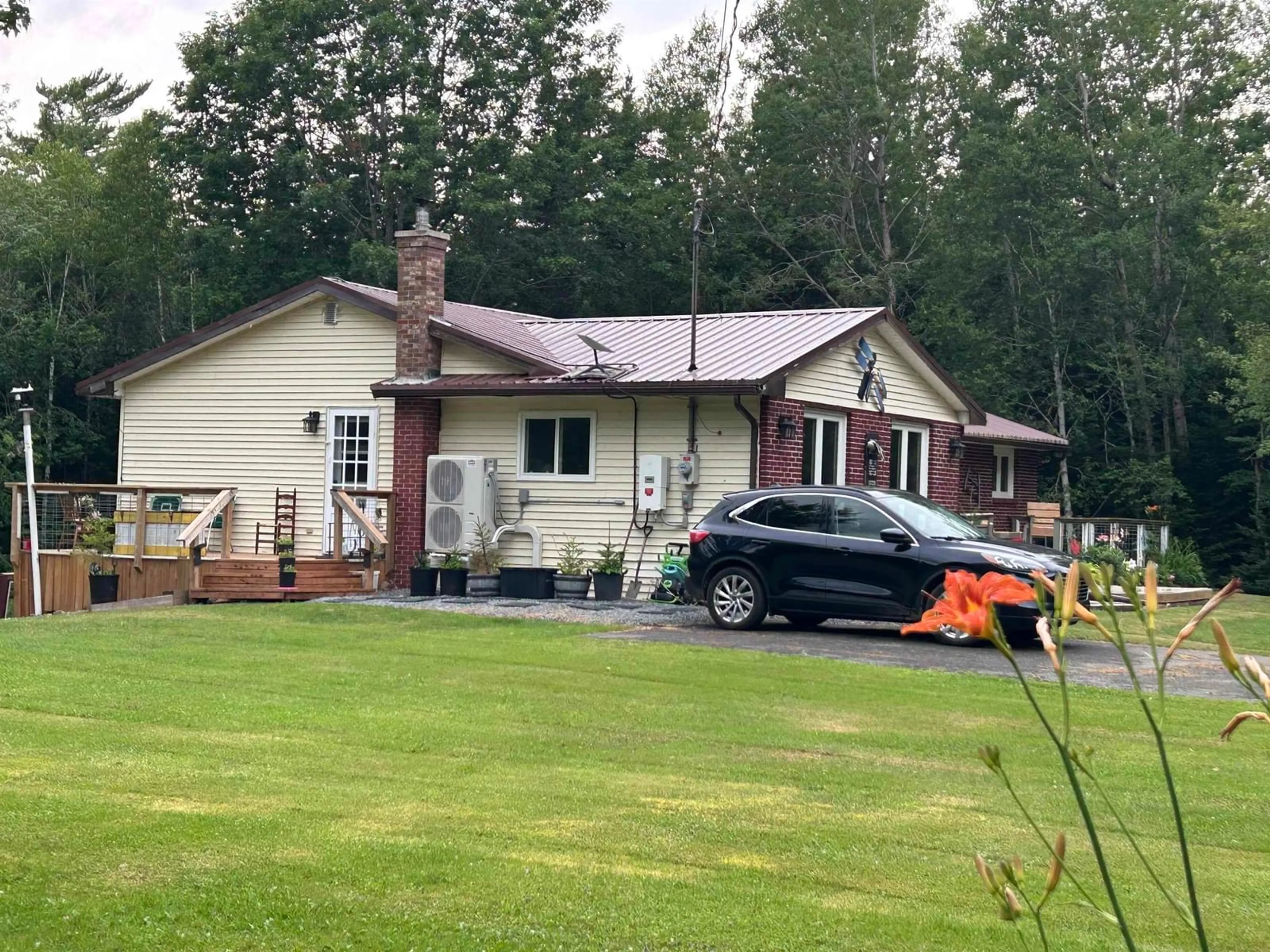 A pic from outside/outdoor area/front of a property/back of a property/a pic from drone, unknown for 137 Johnson Rd, Coldstream Nova Scotia B0N 2J0