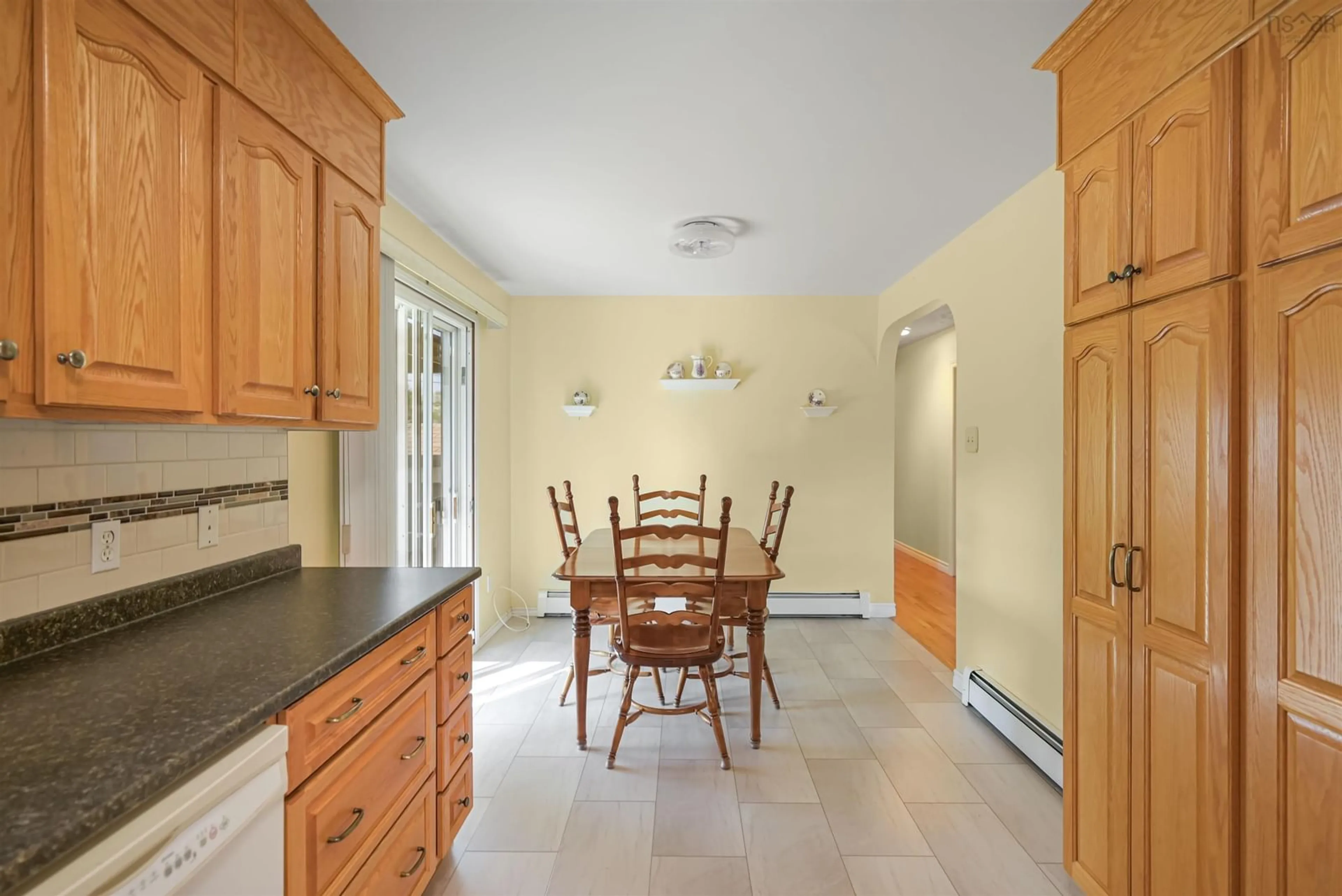 Standard kitchen, ceramic/tile floor for 6 Rosewood Ave, Glace Bay Nova Scotia B1A 2Y3