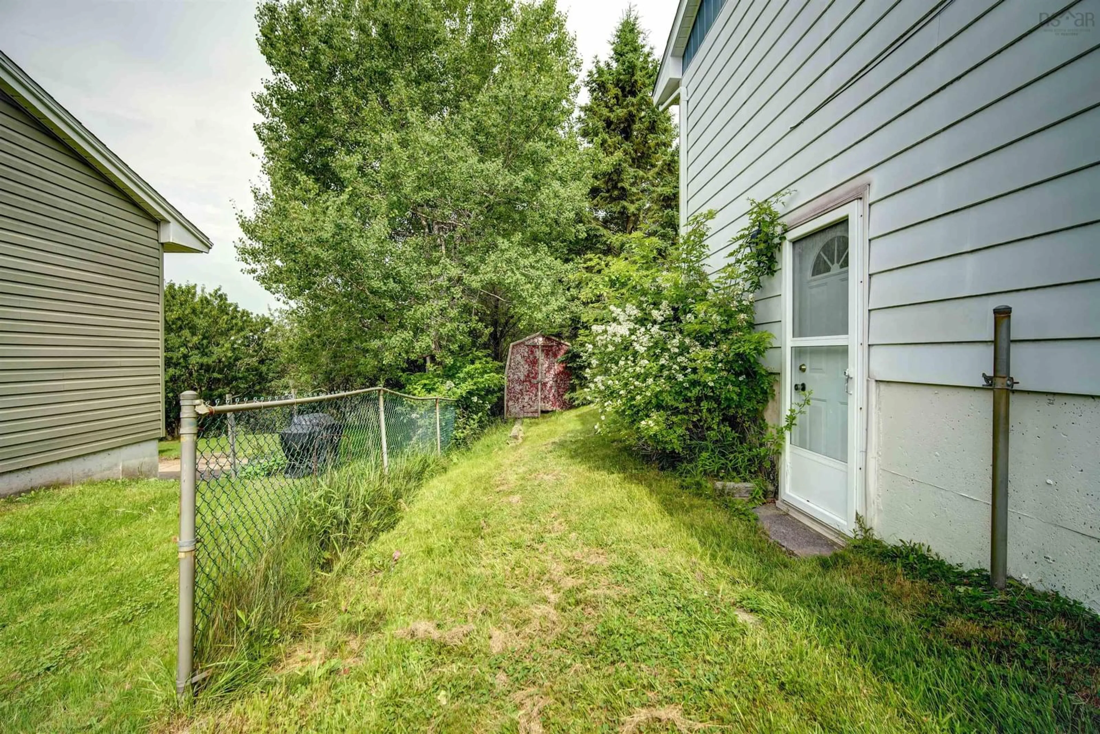 Patio, street for 111 Dorothea Dr, Dartmouth Nova Scotia B2W 2E7