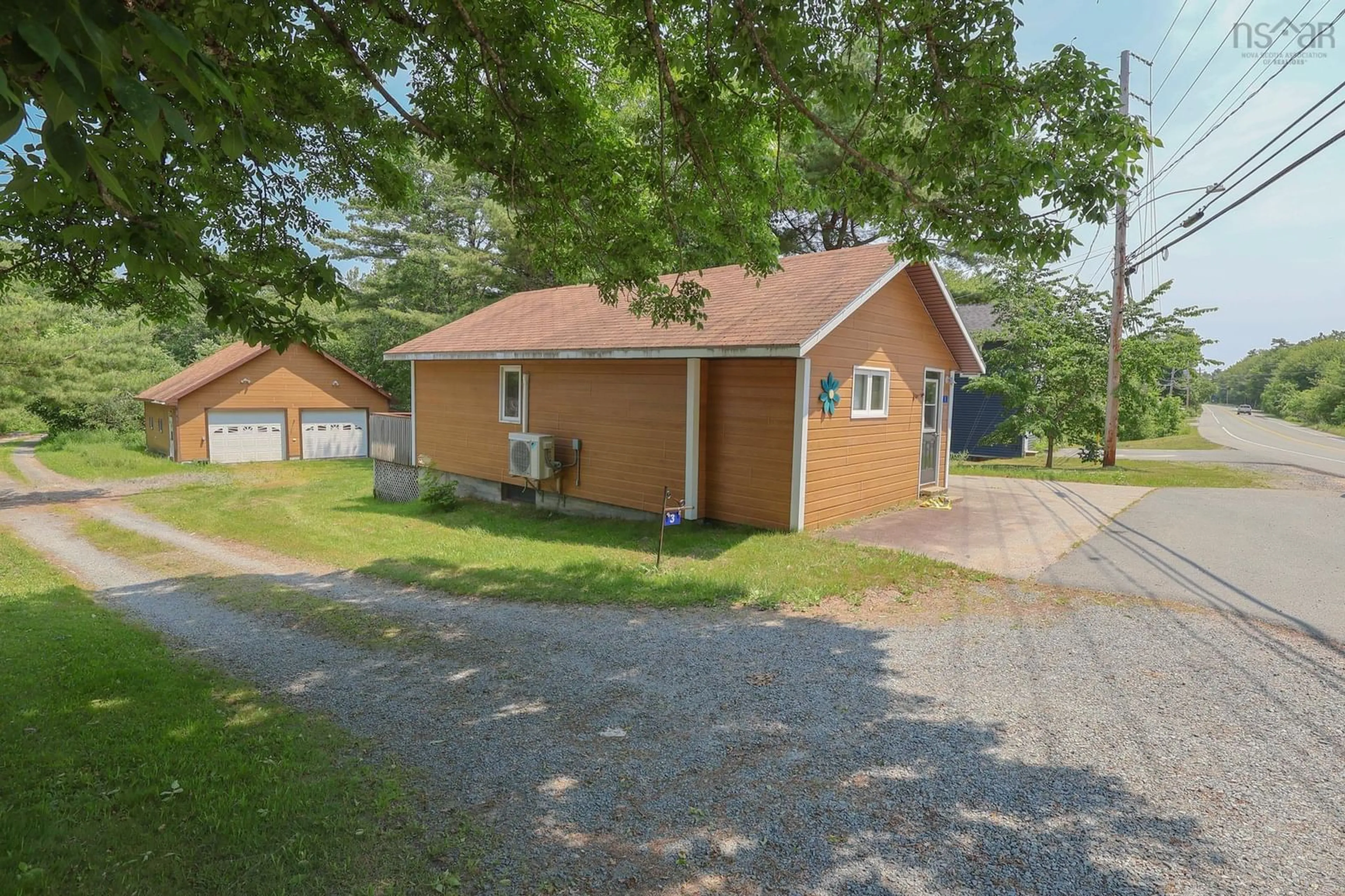 Unknown for 1 Morton St, Milton Nova Scotia B0T 1P0