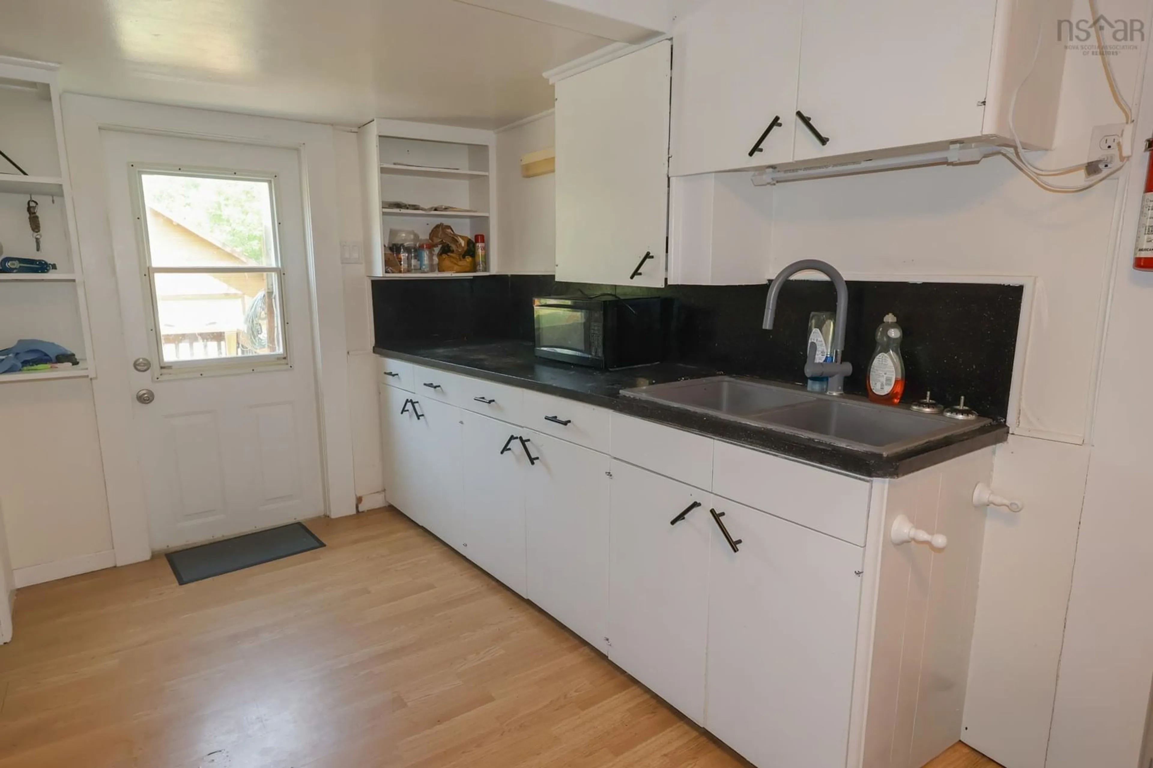 Standard kitchen, unknown for 1 Morton St, Milton Nova Scotia B0T 1P0