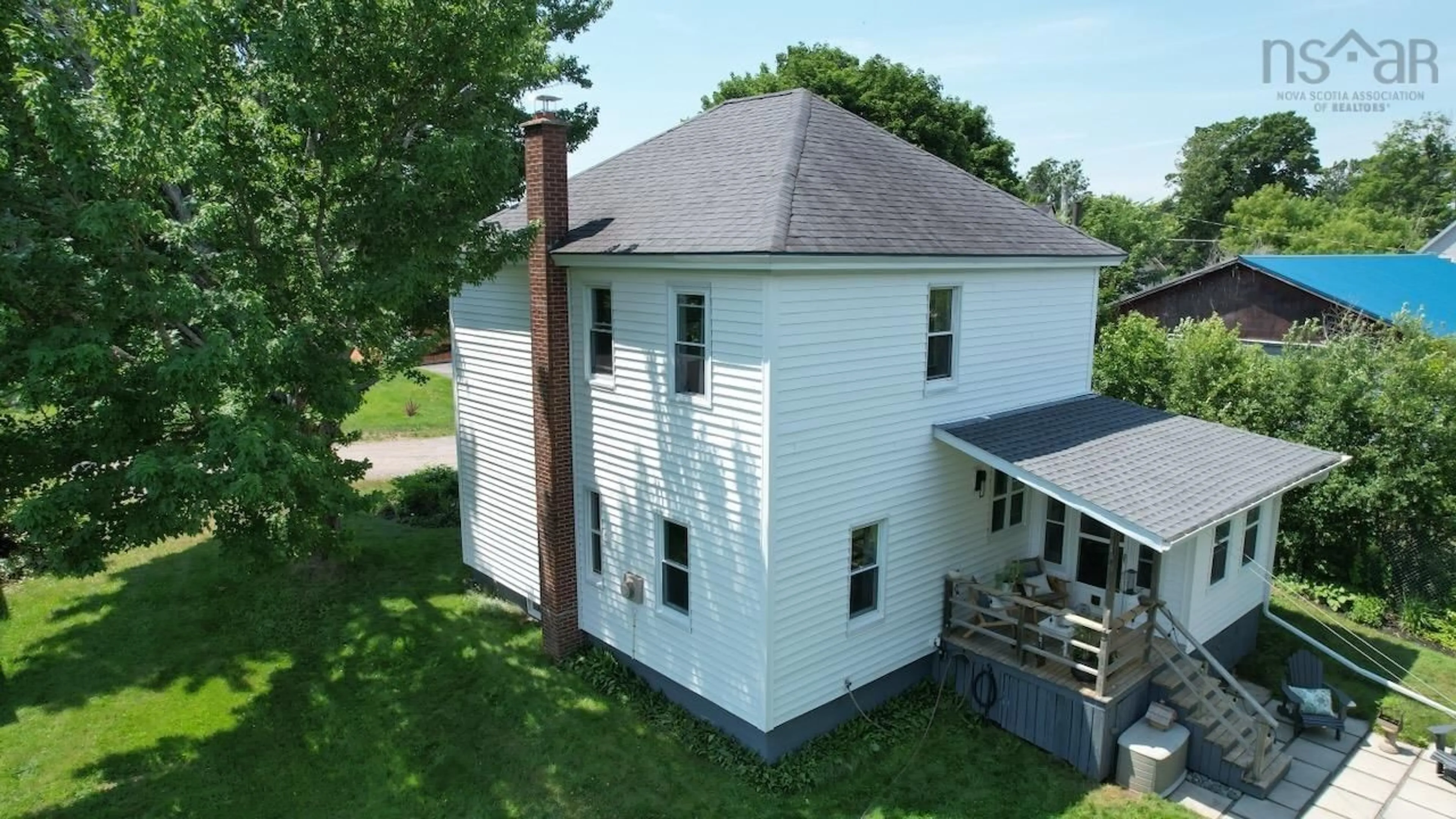 A pic from outside/outdoor area/front of a property/back of a property/a pic from drone, building for 29 River Ave, Oxford Nova Scotia B0M 1P0