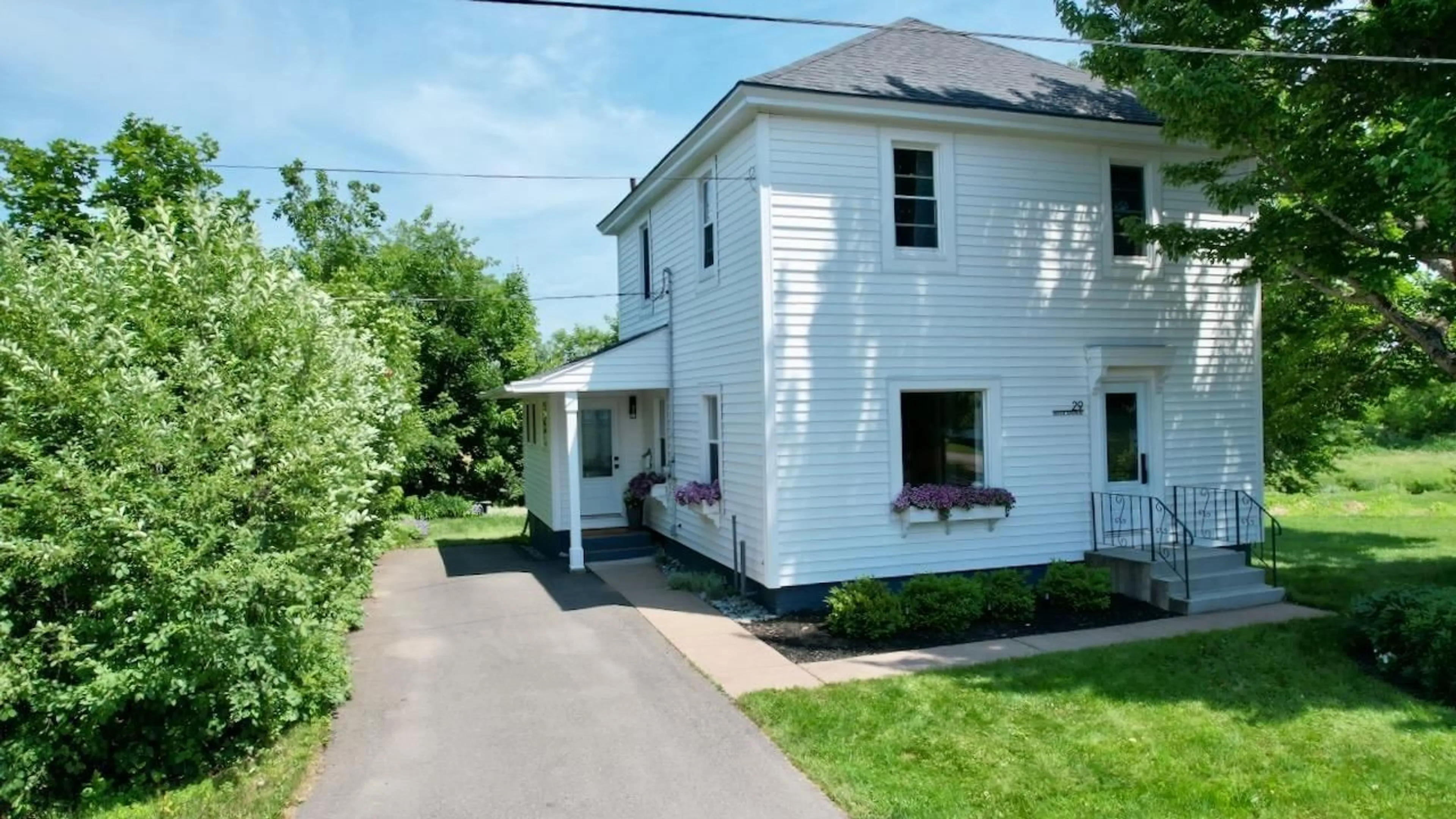 Unknown for 29 River Ave, Oxford Nova Scotia B0M 1P0