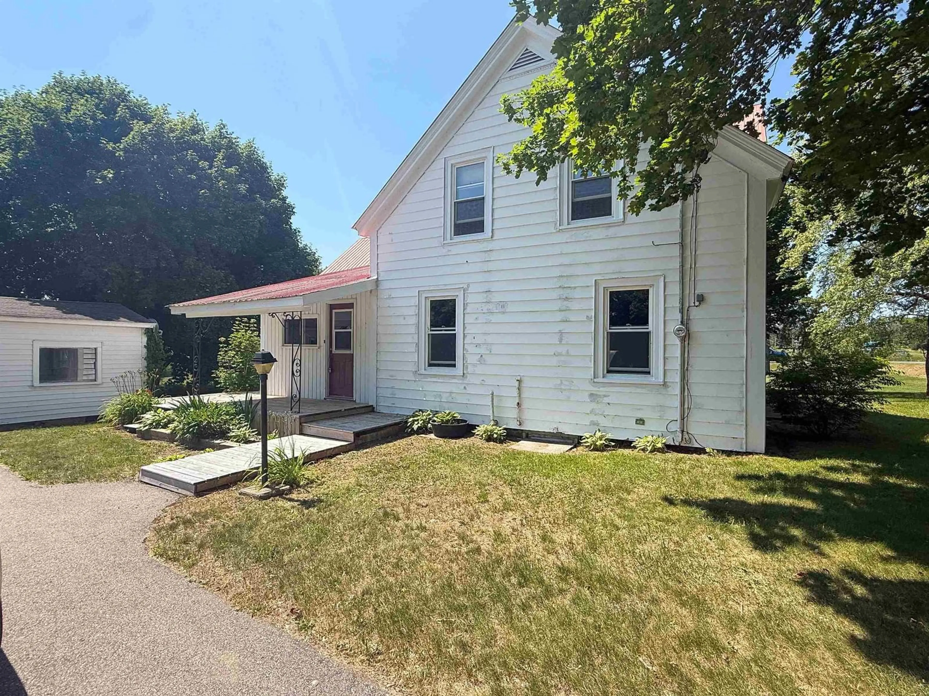 A pic from outside/outdoor area/front of a property/back of a property/a pic from drone, street for 3040 Clementsvale Rd, Bear River East Nova Scotia B0S 1B0