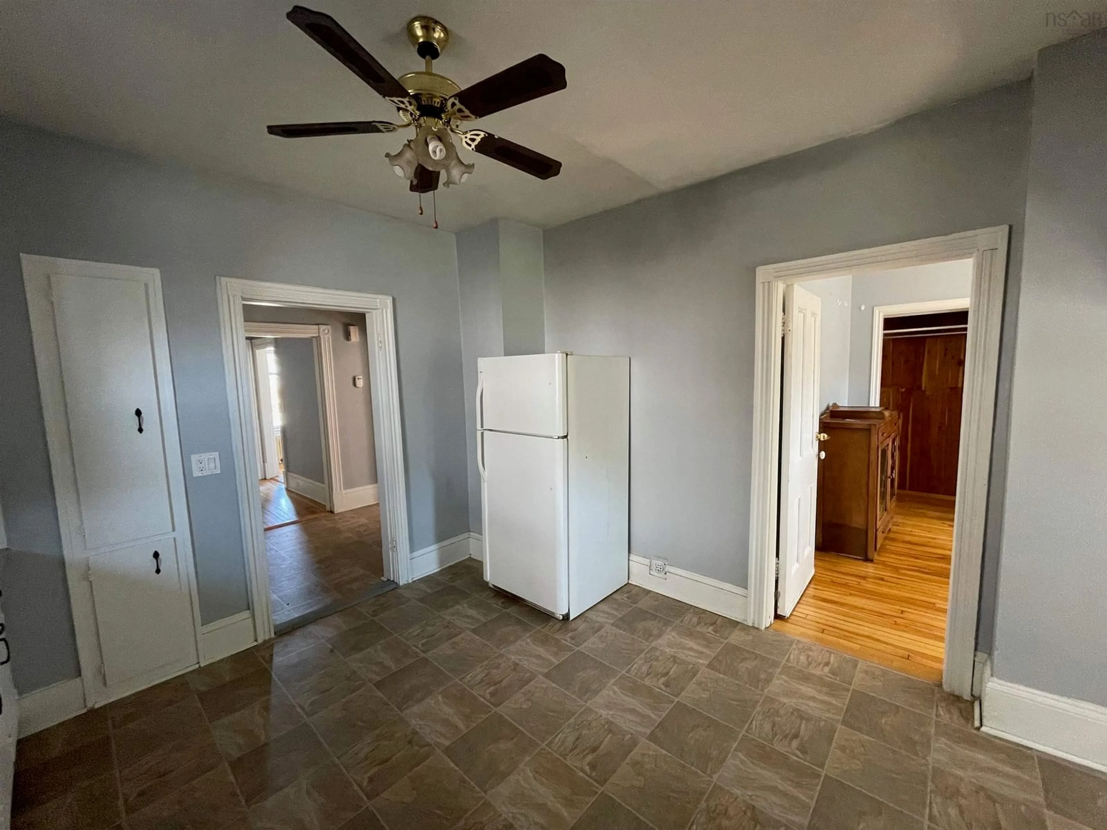 A pic of a room for 652 George Street, Sydney Nova Scotia B1P 1K9