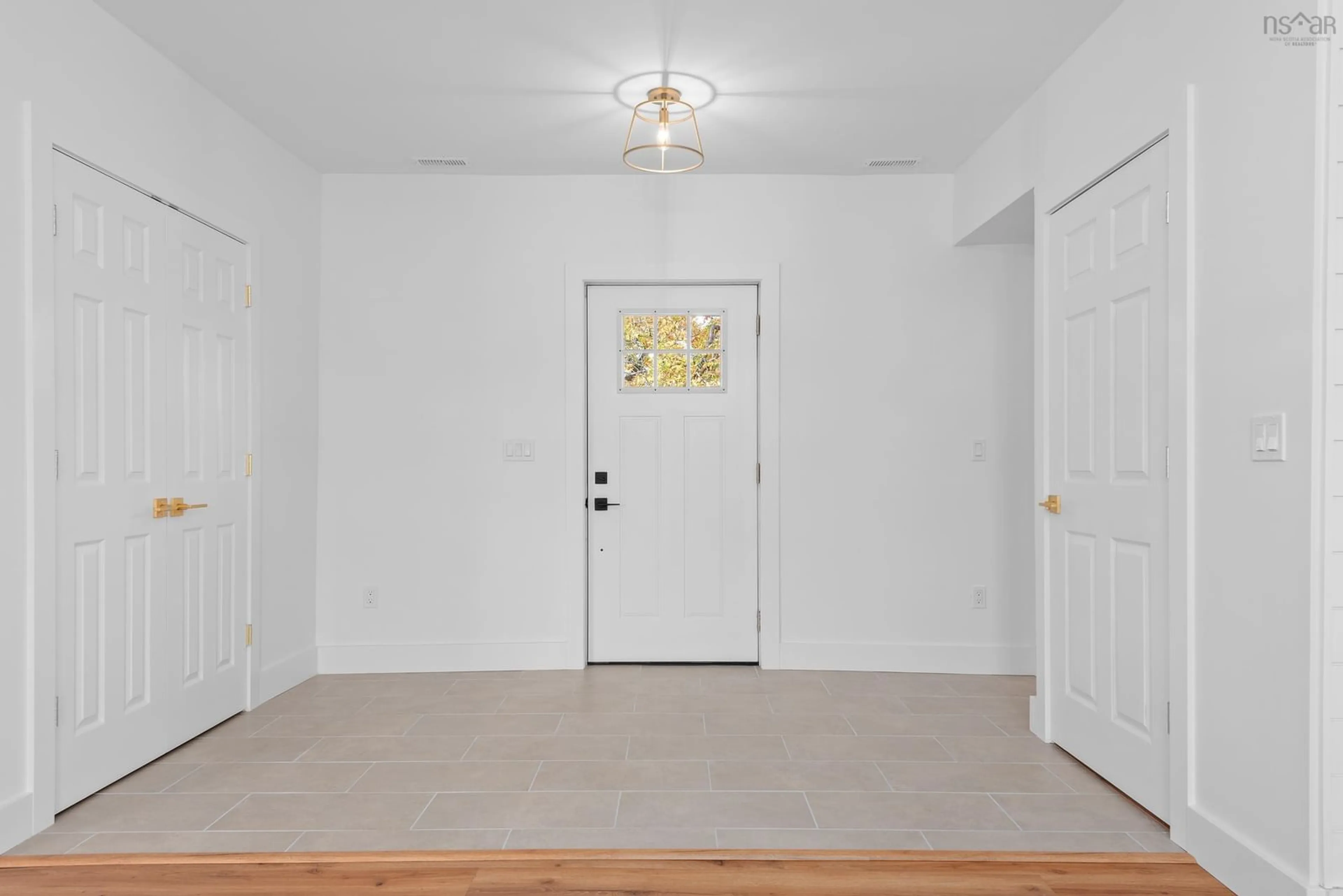 Indoor entryway for 2567 Highway 358, Canning Nova Scotia B0P 1P0