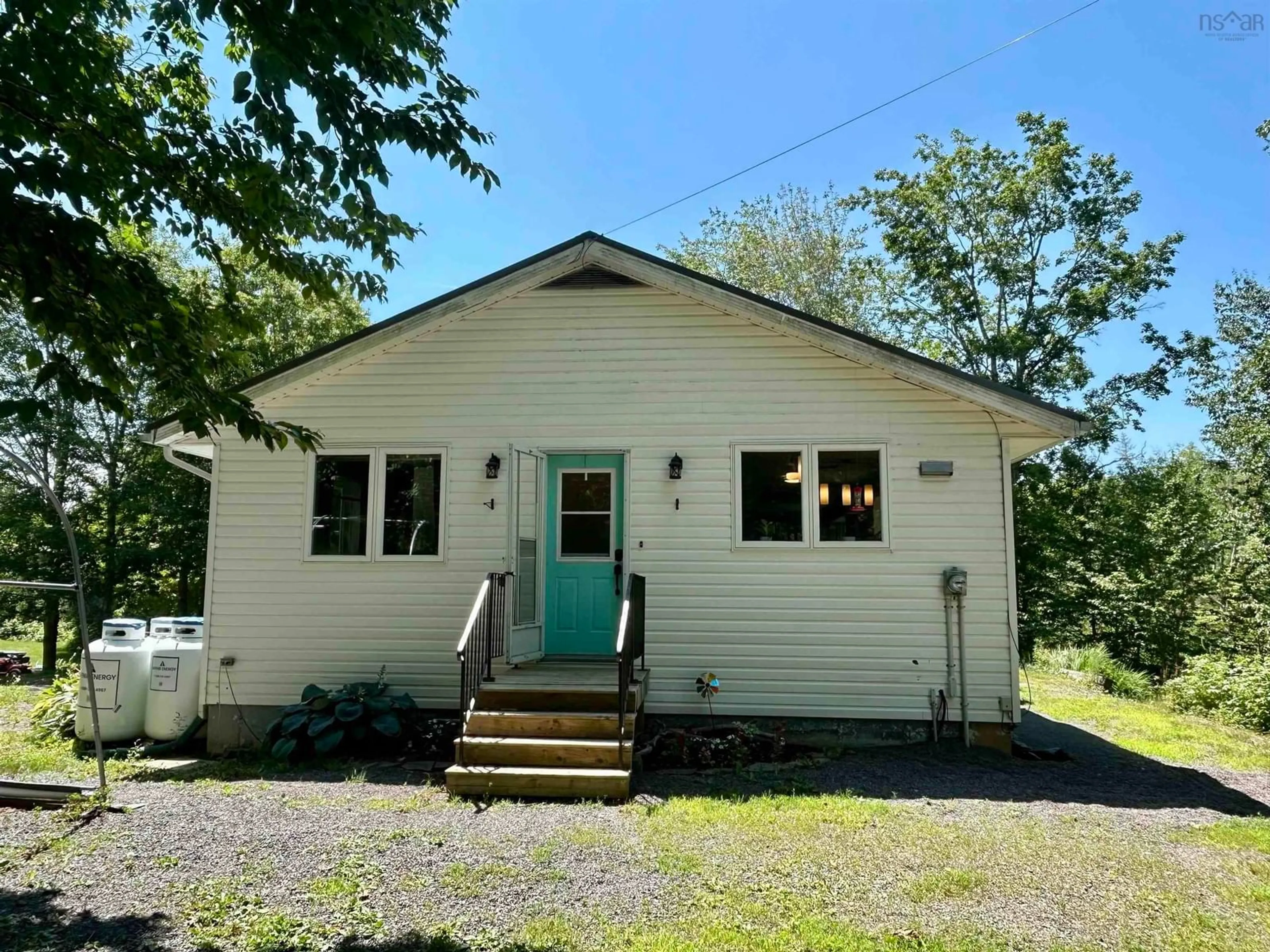 Home with vinyl exterior material, unknown for 1209 Highway 4, Mount Thom Nova Scotia B0K 1P0