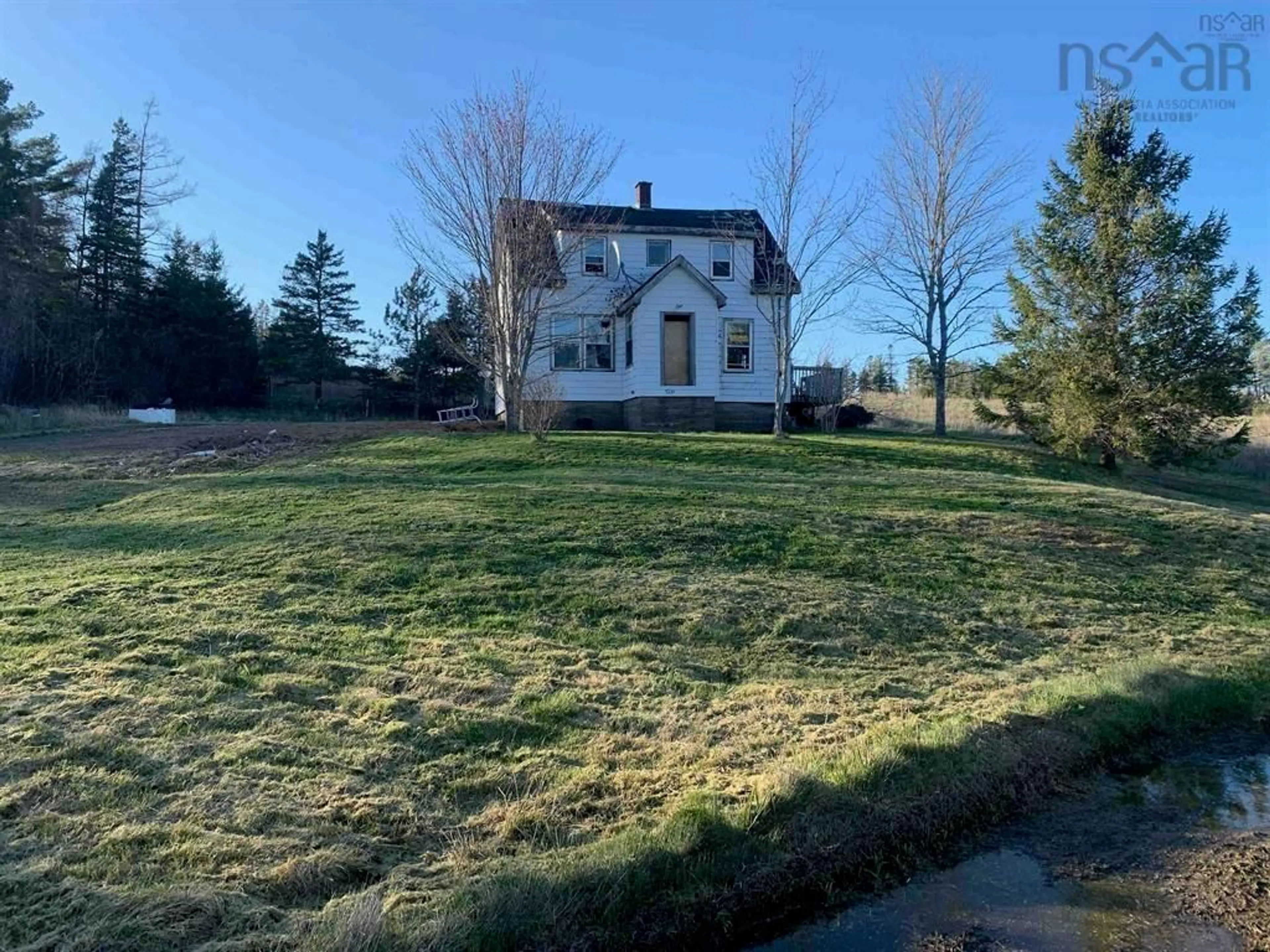 A pic from outside/outdoor area/front of a property/back of a property/a pic from drone, building for 9234 Highway 224, Greenwood Nova Scotia B0N 1X0