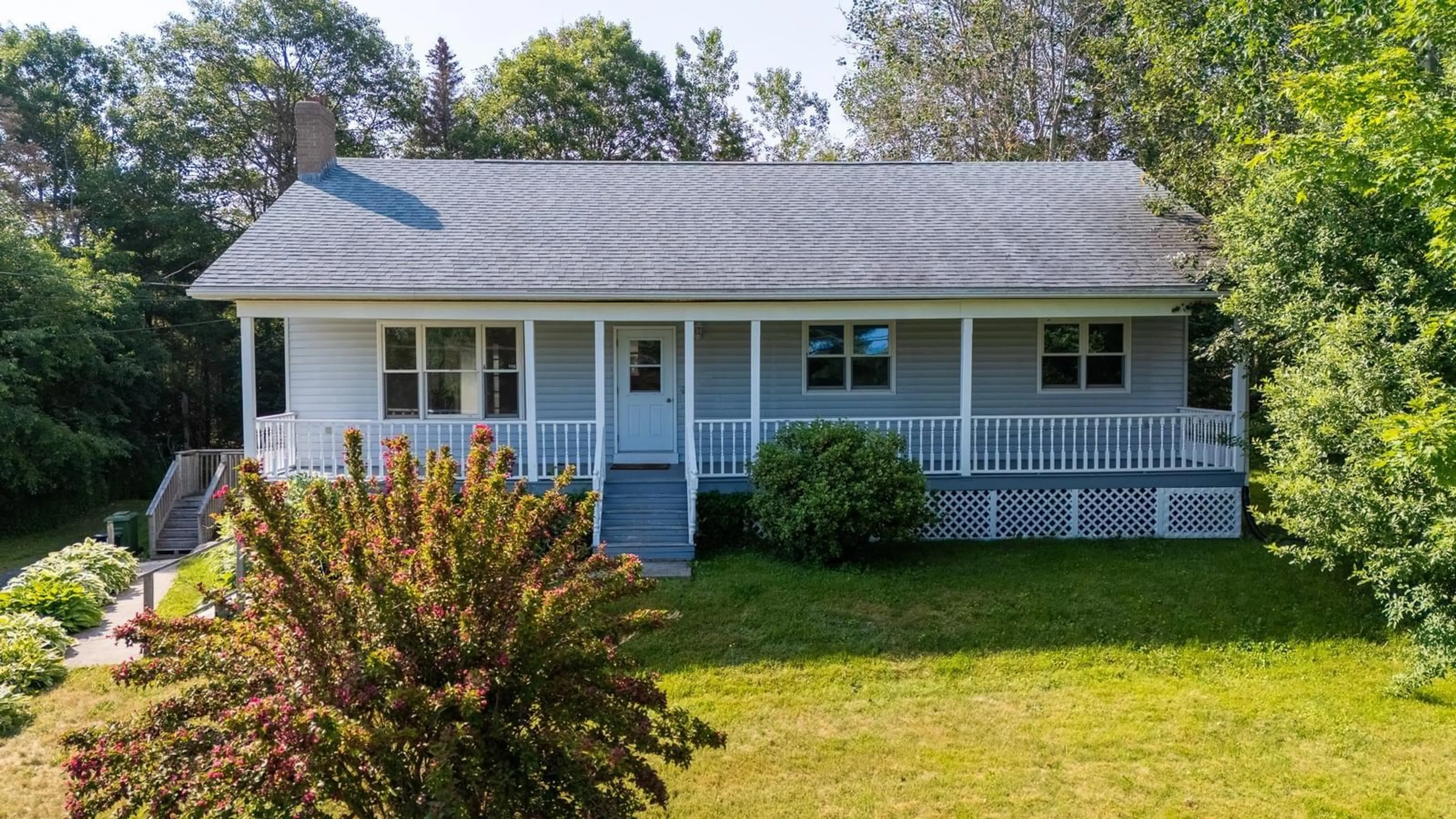 Home with vinyl exterior material, street for 1045 Club Cres, New Minas Nova Scotia B4N 5N7