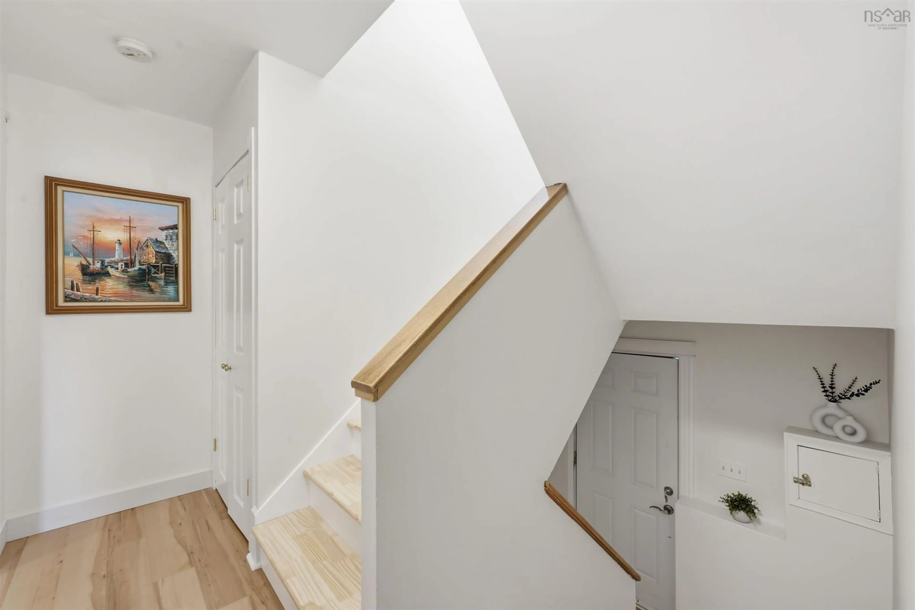 Stairs for 5537 Atlantic Street St, South End Nova Scotia B3H 1G6